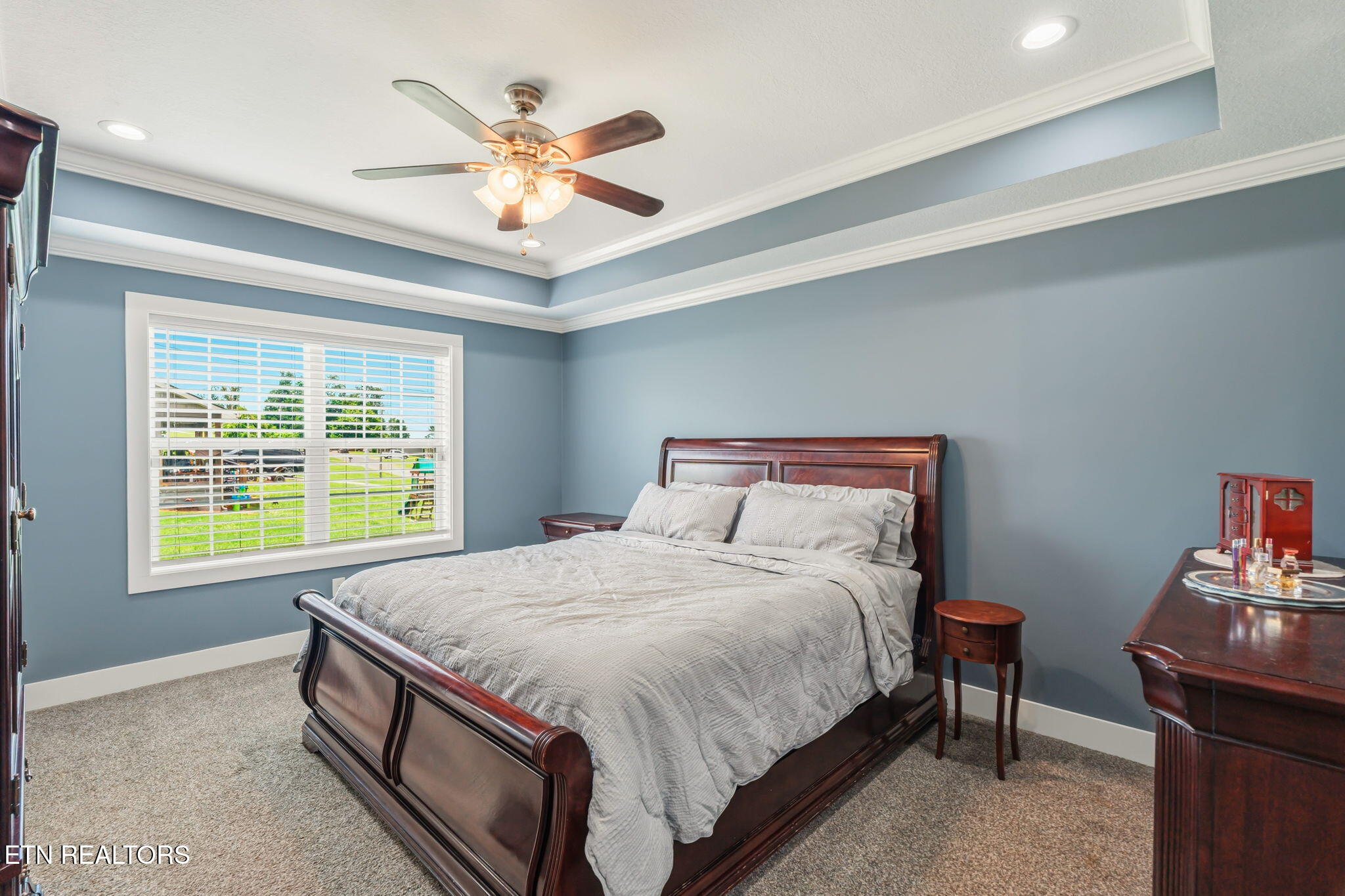 527 Low Valley Road Dandridge TN 37725