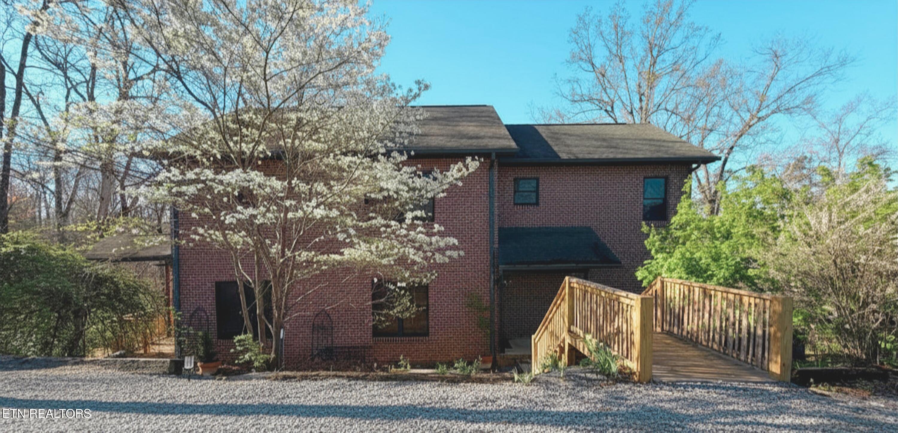 2417 Sylvan Glen Way Pigeon Forge TN 37863