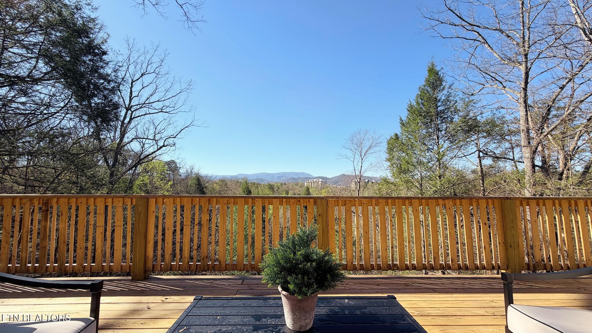 2417 Sylvan Glen Way Pigeon Forge TN 37863