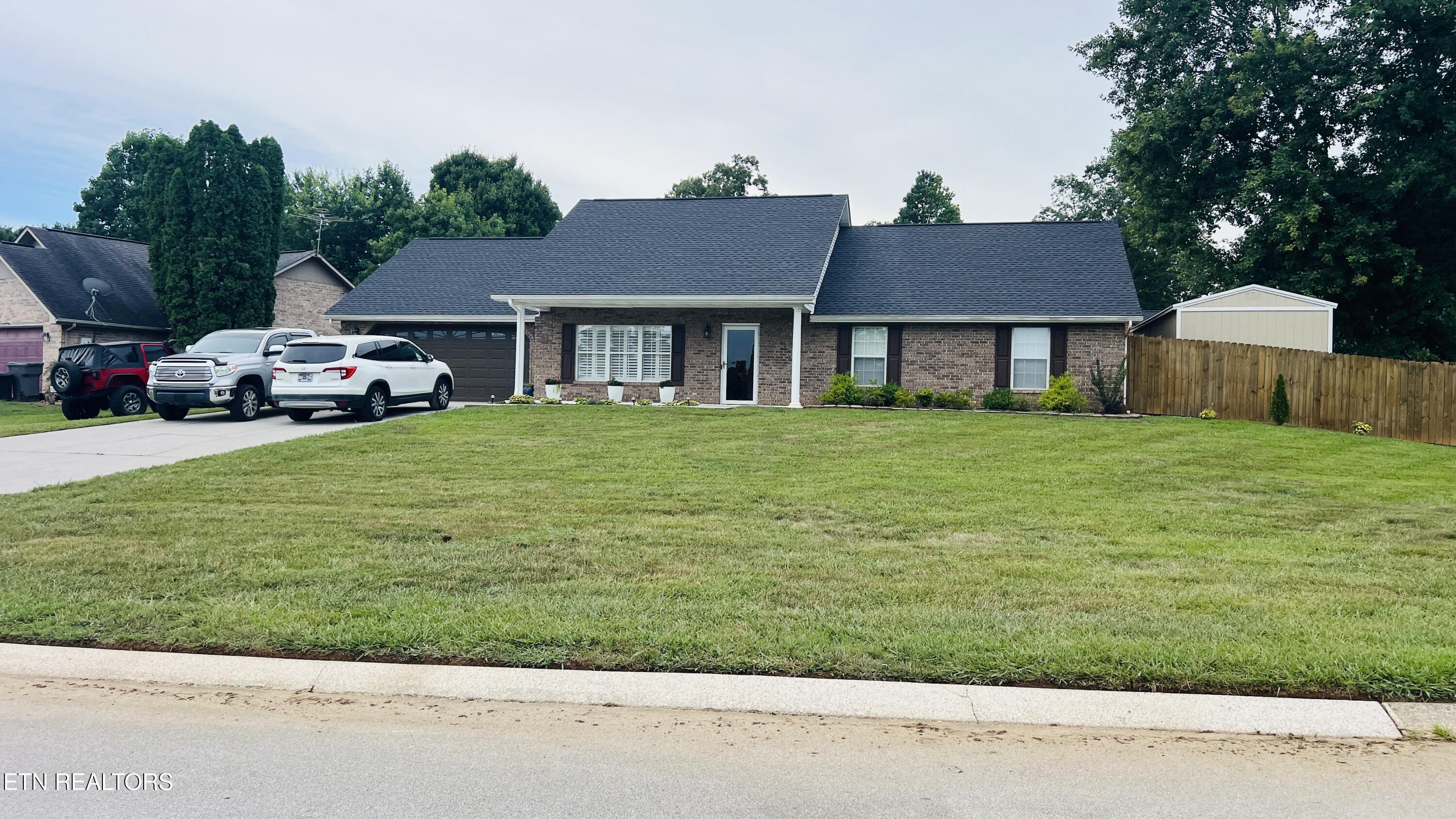 1227 Edinburgh Drive Maryville TN 37803