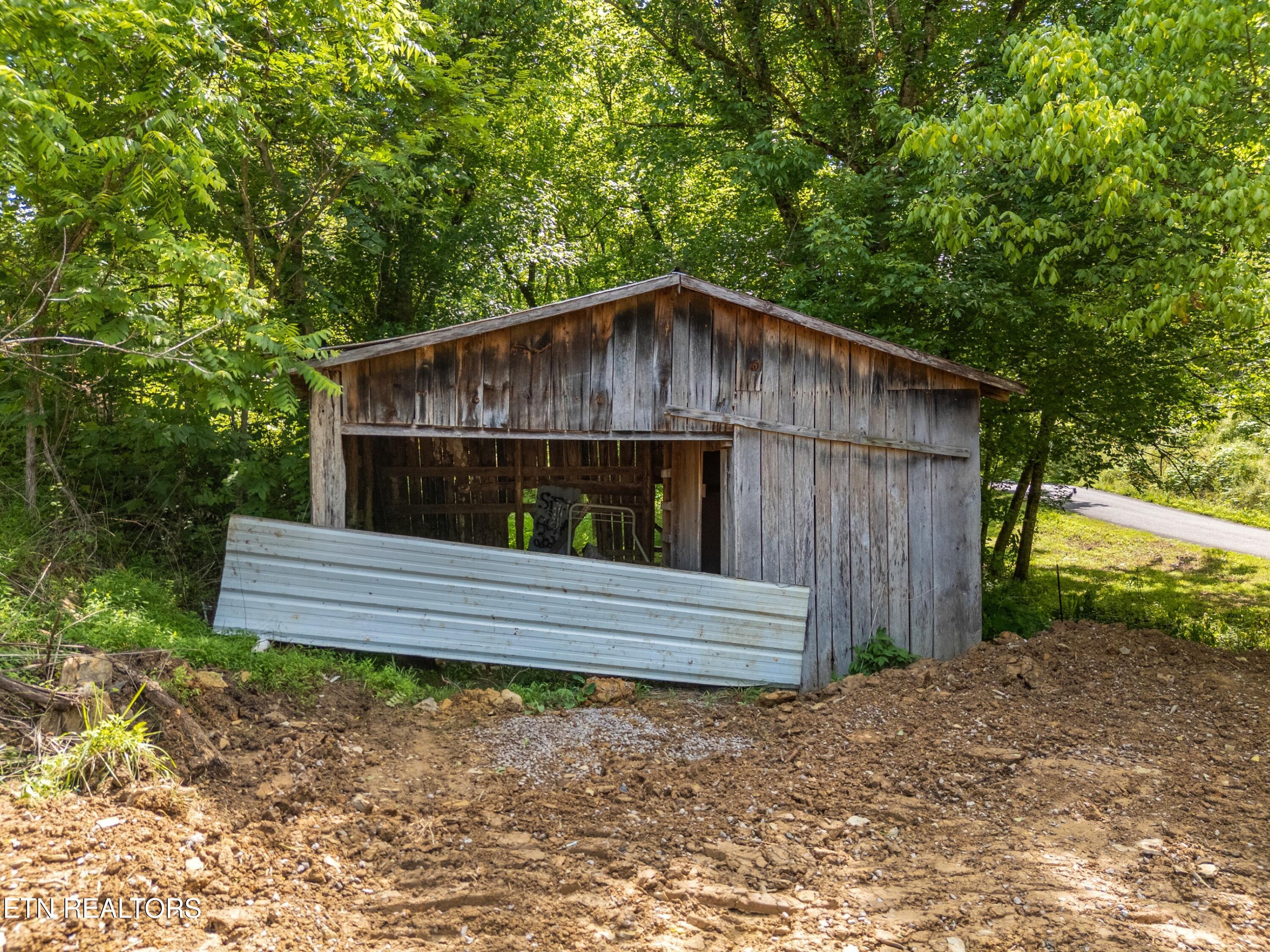131 Kyle Valley Road Eidson TN 37731