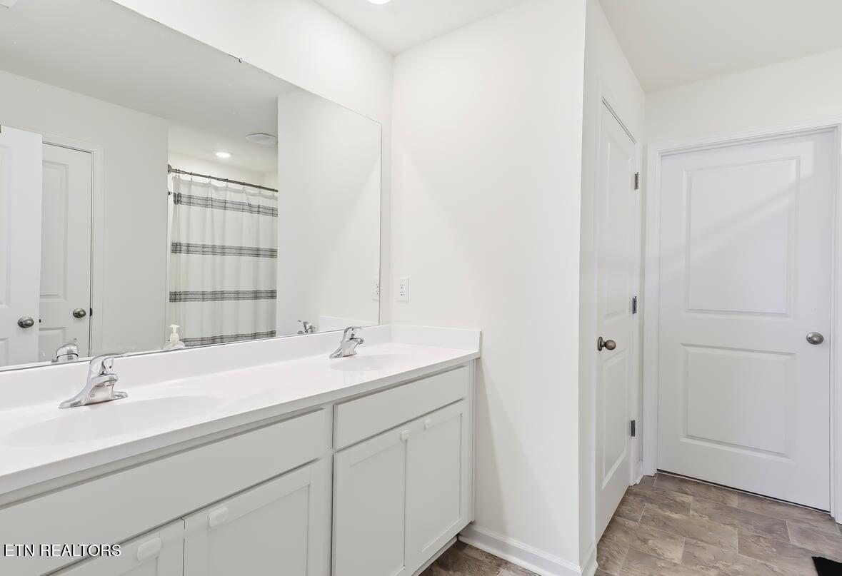 6880 Squirrel Run Lane Corryton TN 37721