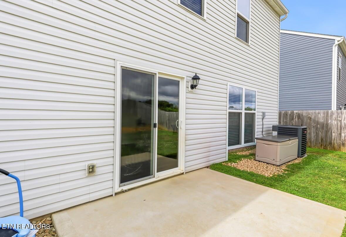 6880 Squirrel Run Lane Corryton TN 37721