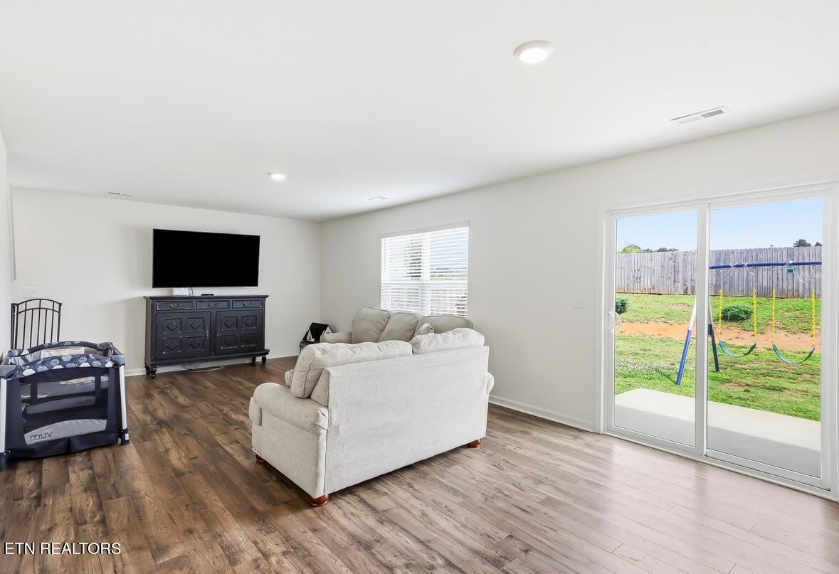 6880 Squirrel Run Lane Corryton TN 37721