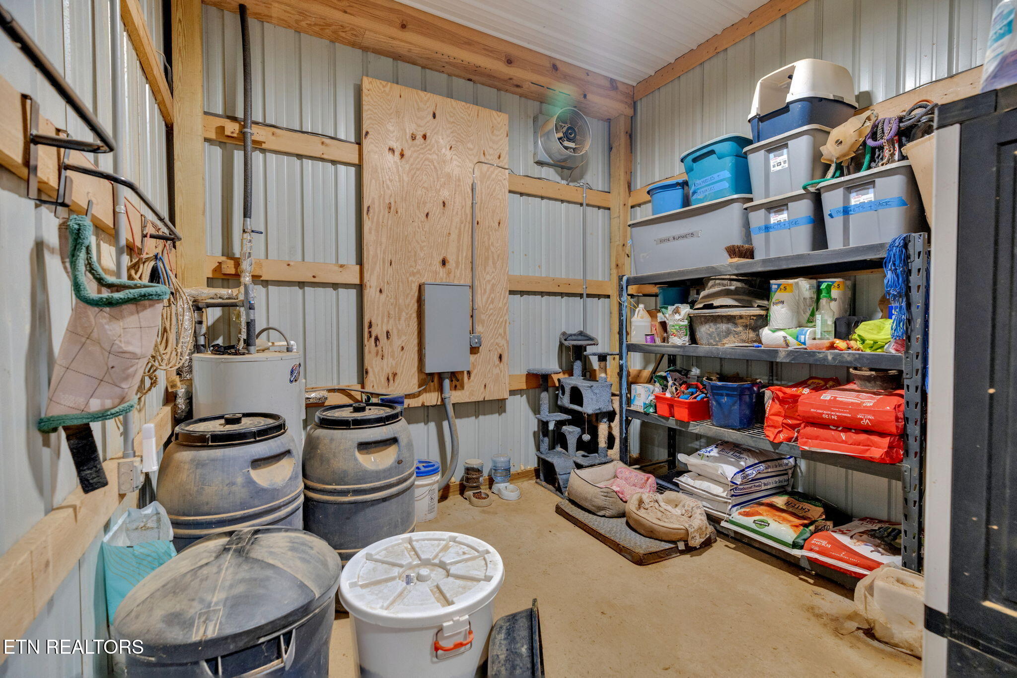 596 Clifty Creek Road Oakdale TN 37829