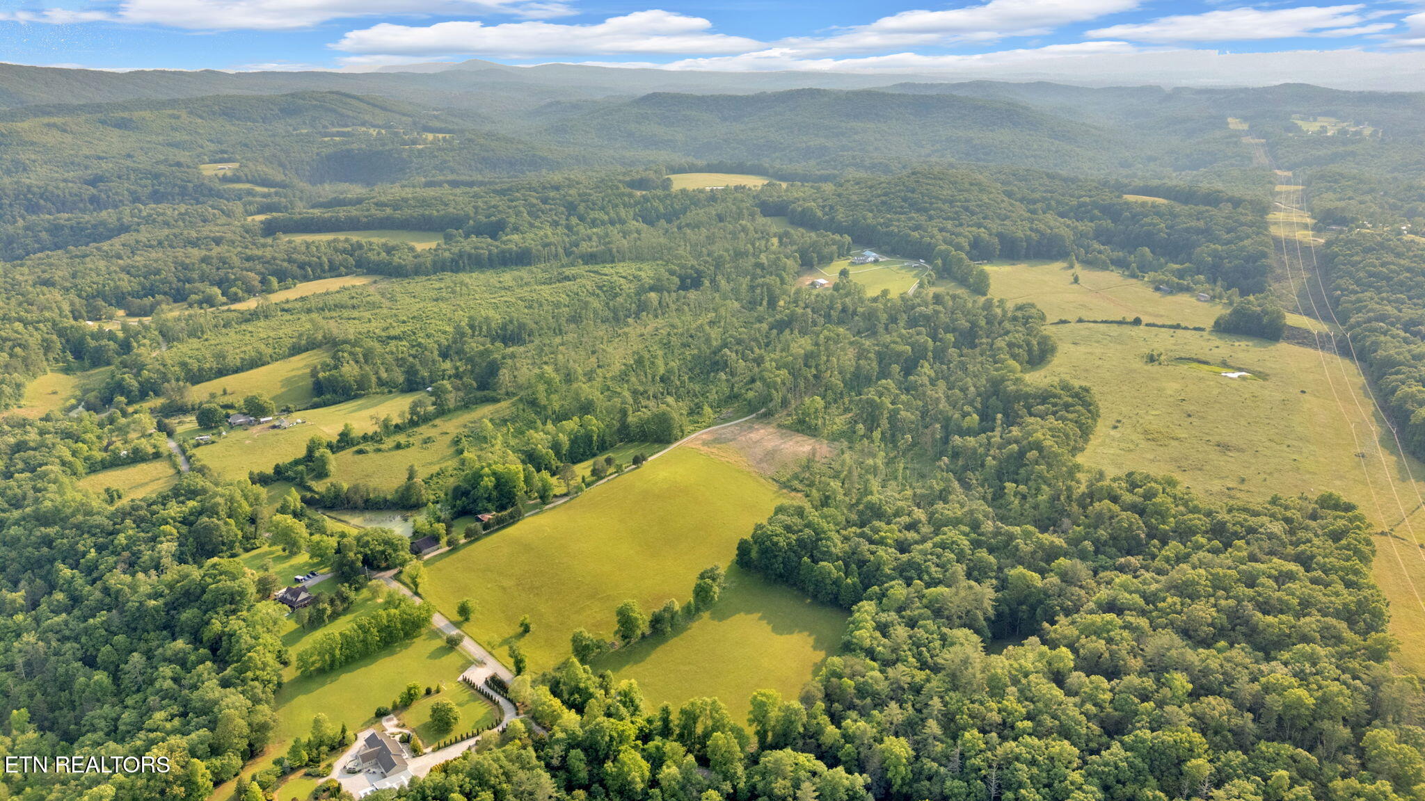 596 Clifty Creek Road Oakdale TN 37829