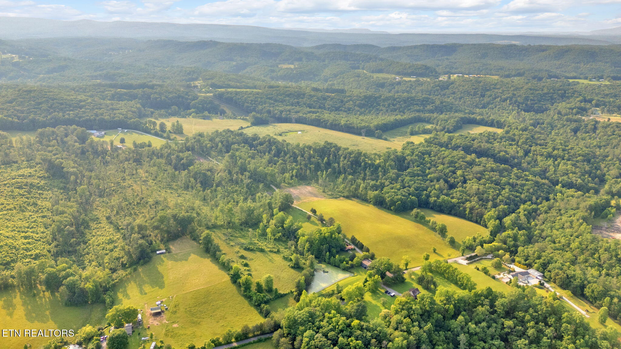 596 Clifty Creek Road Oakdale TN 37829