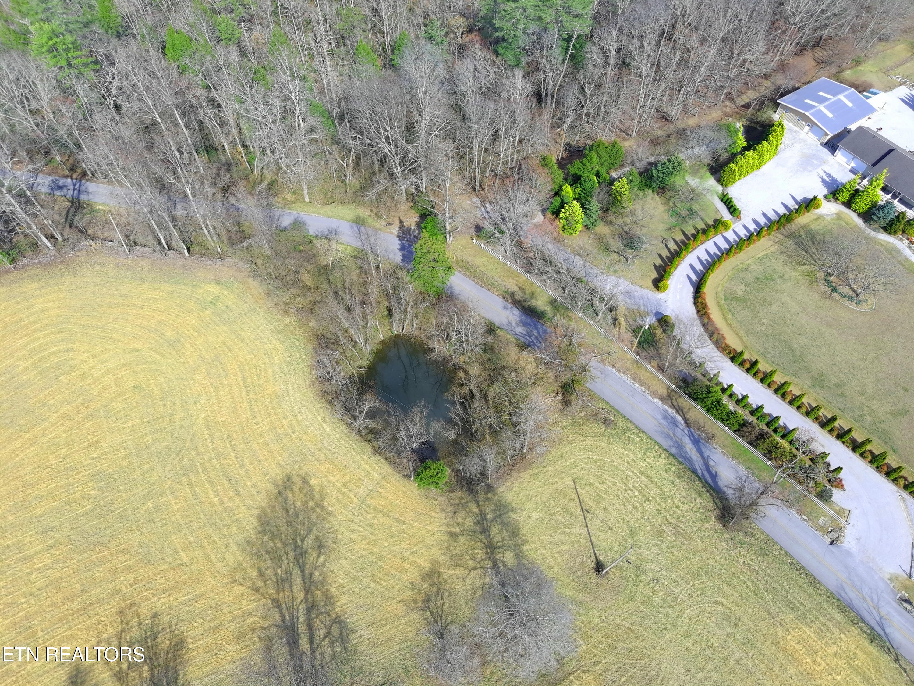 596 Clifty Creek Road Oakdale TN 37829