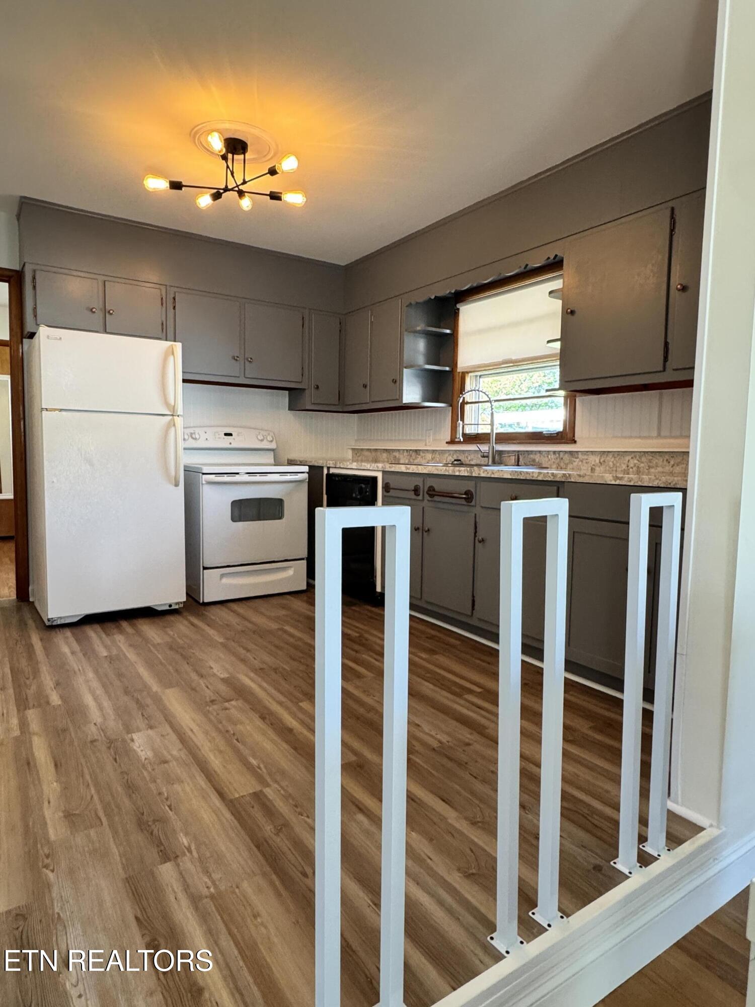 8029 Sharp Road Powell TN 37849