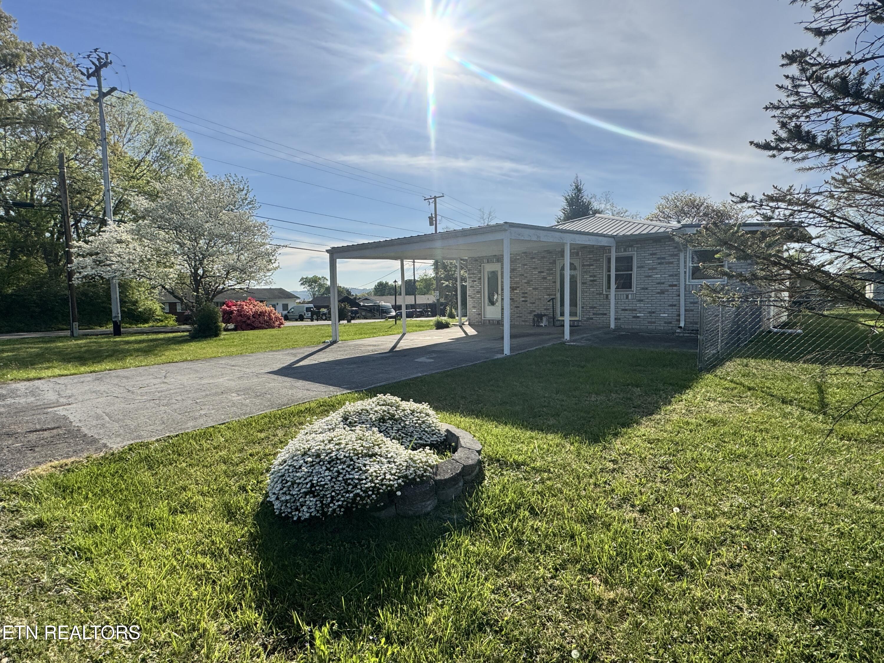8029 Sharp Road Powell TN 37849