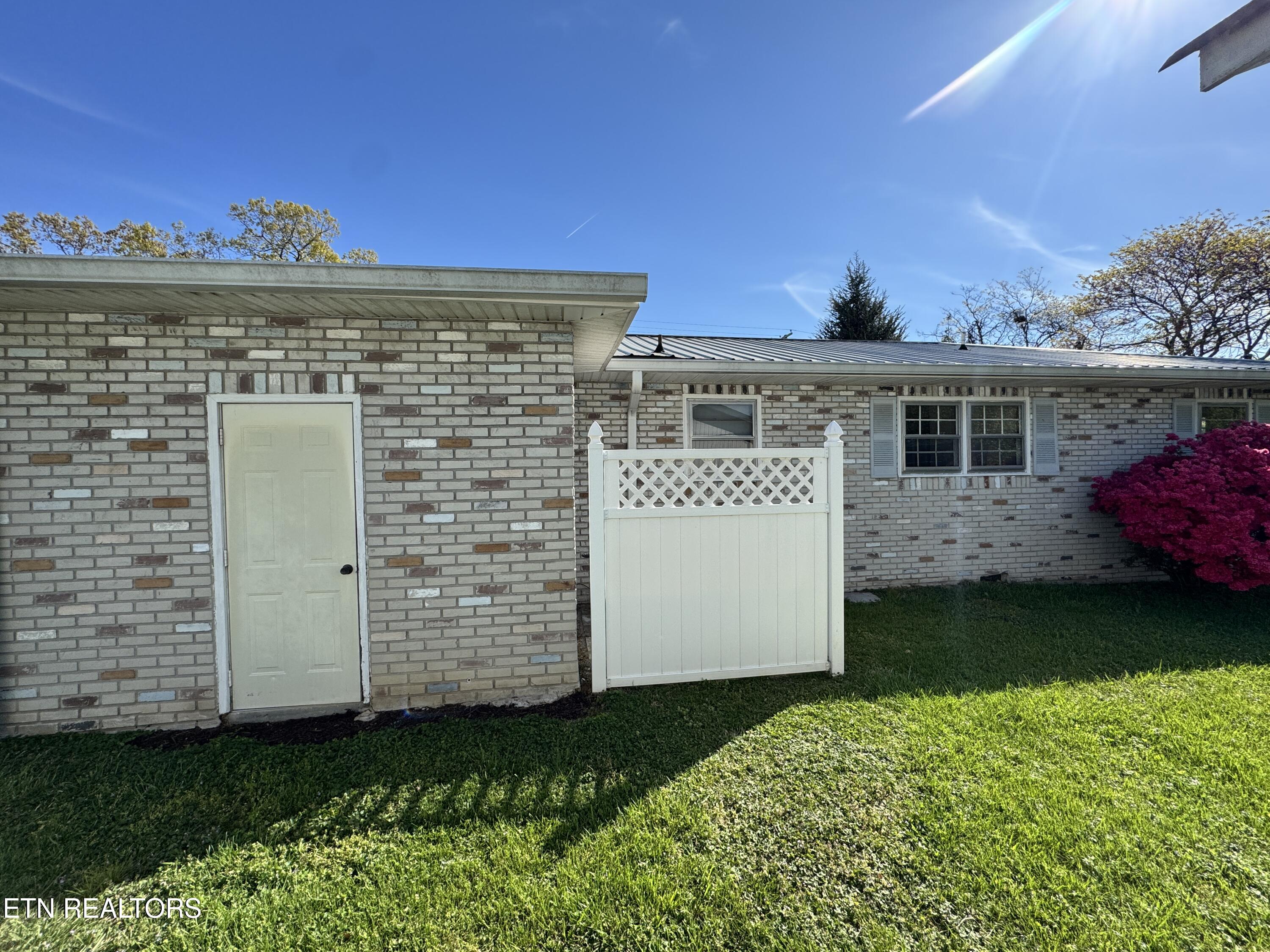 8029 Sharp Road Powell TN 37849