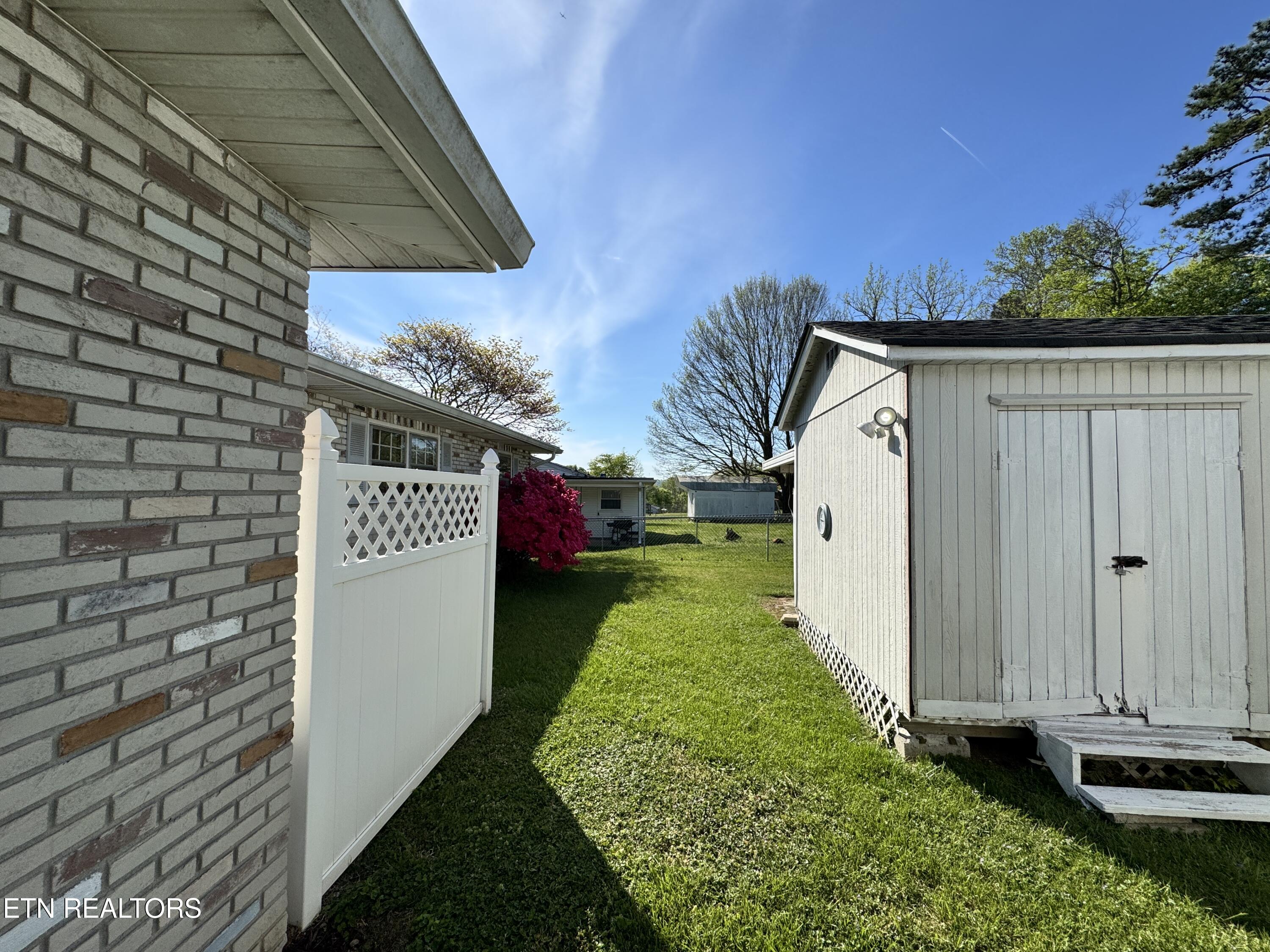 8029 Sharp Road Powell TN 37849