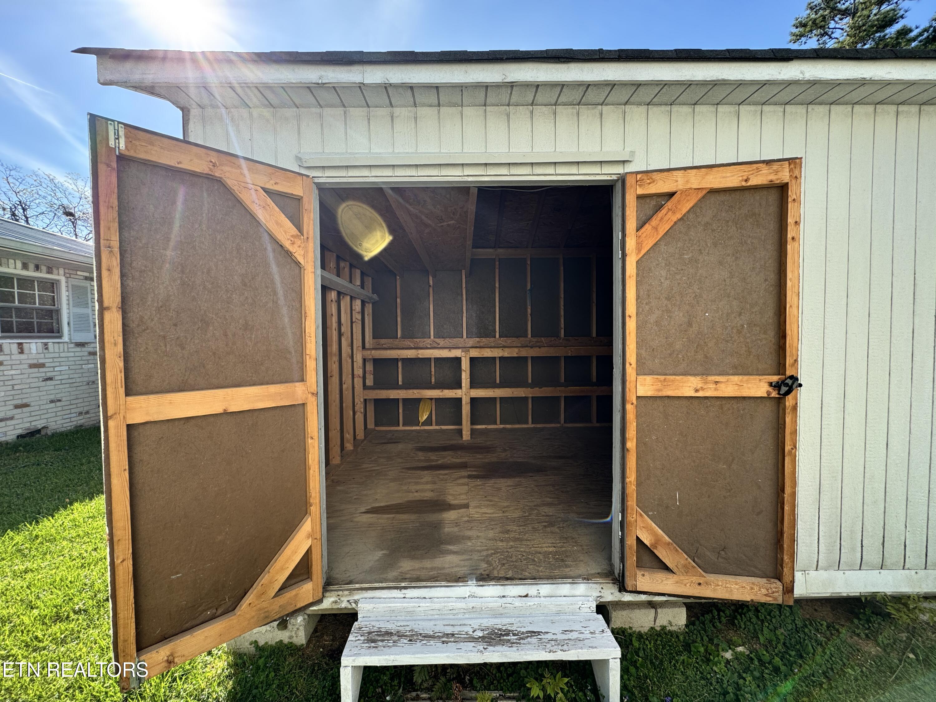 8029 Sharp Road Powell TN 37849