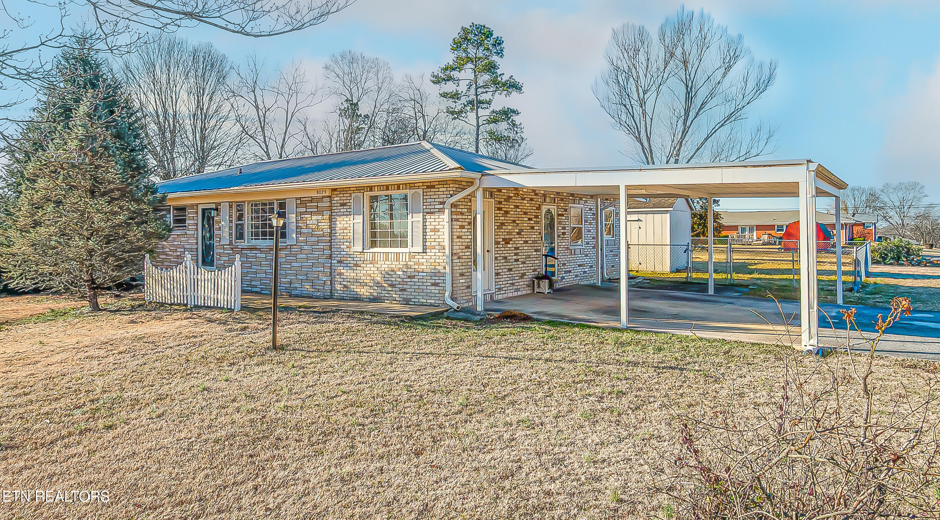 8029 Sharp Road Powell TN 37849