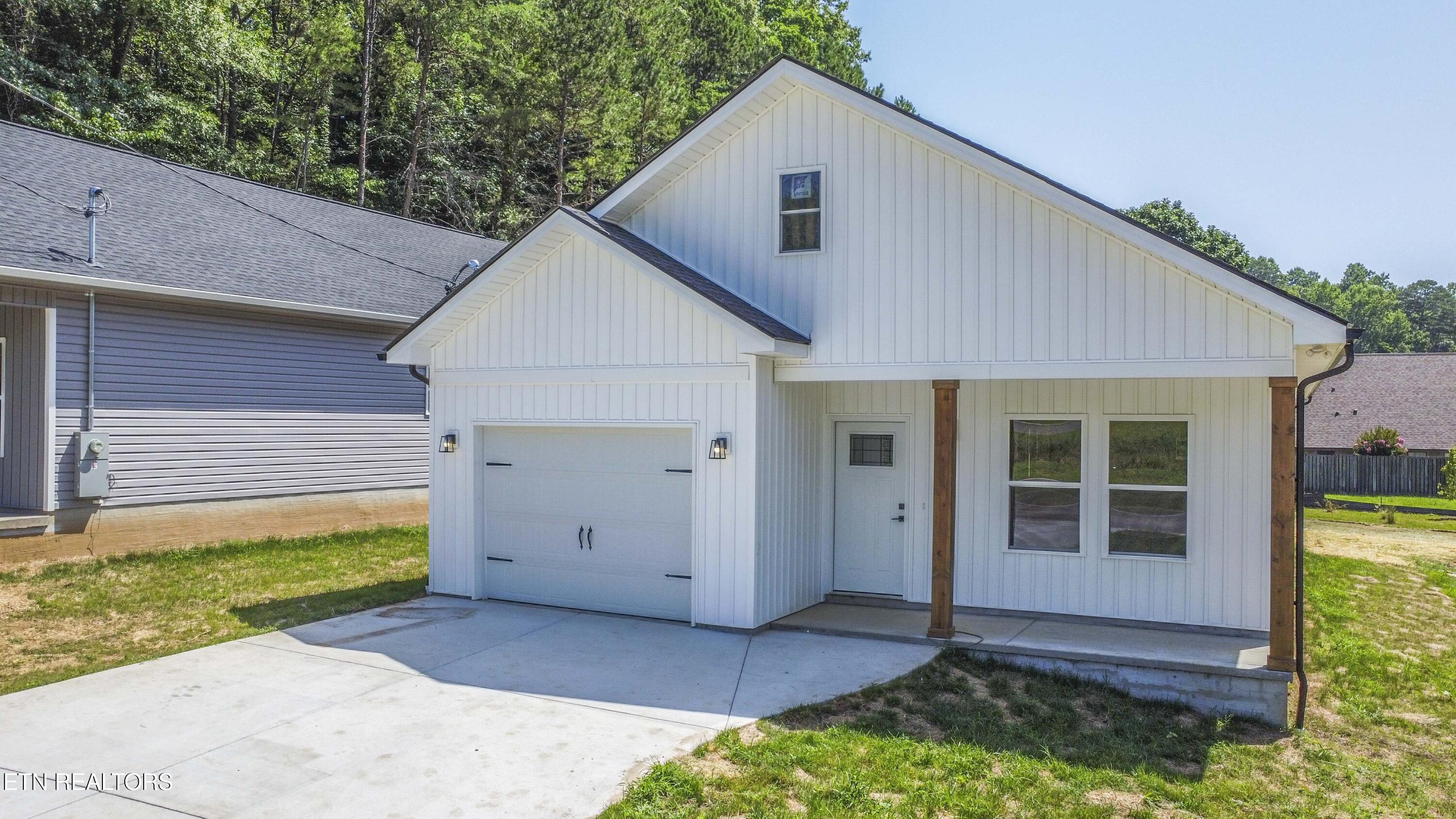 2004 Woods-smith Road Knoxville TN 37921