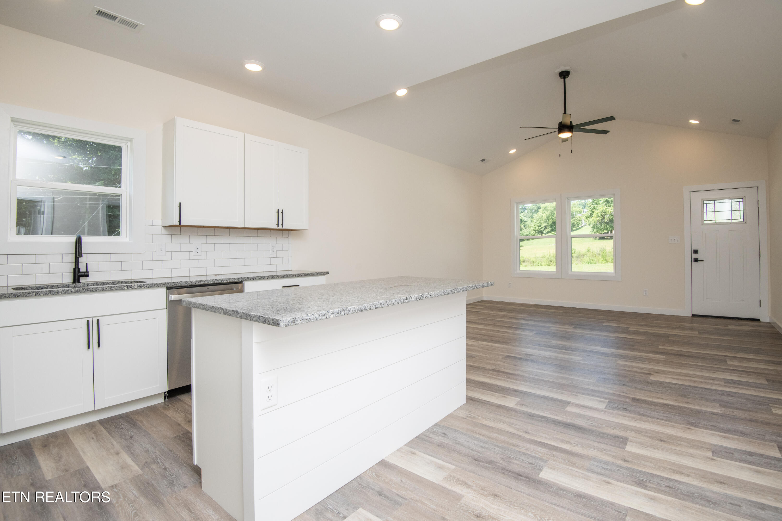 2004 Woods-smith Road Knoxville TN 37921