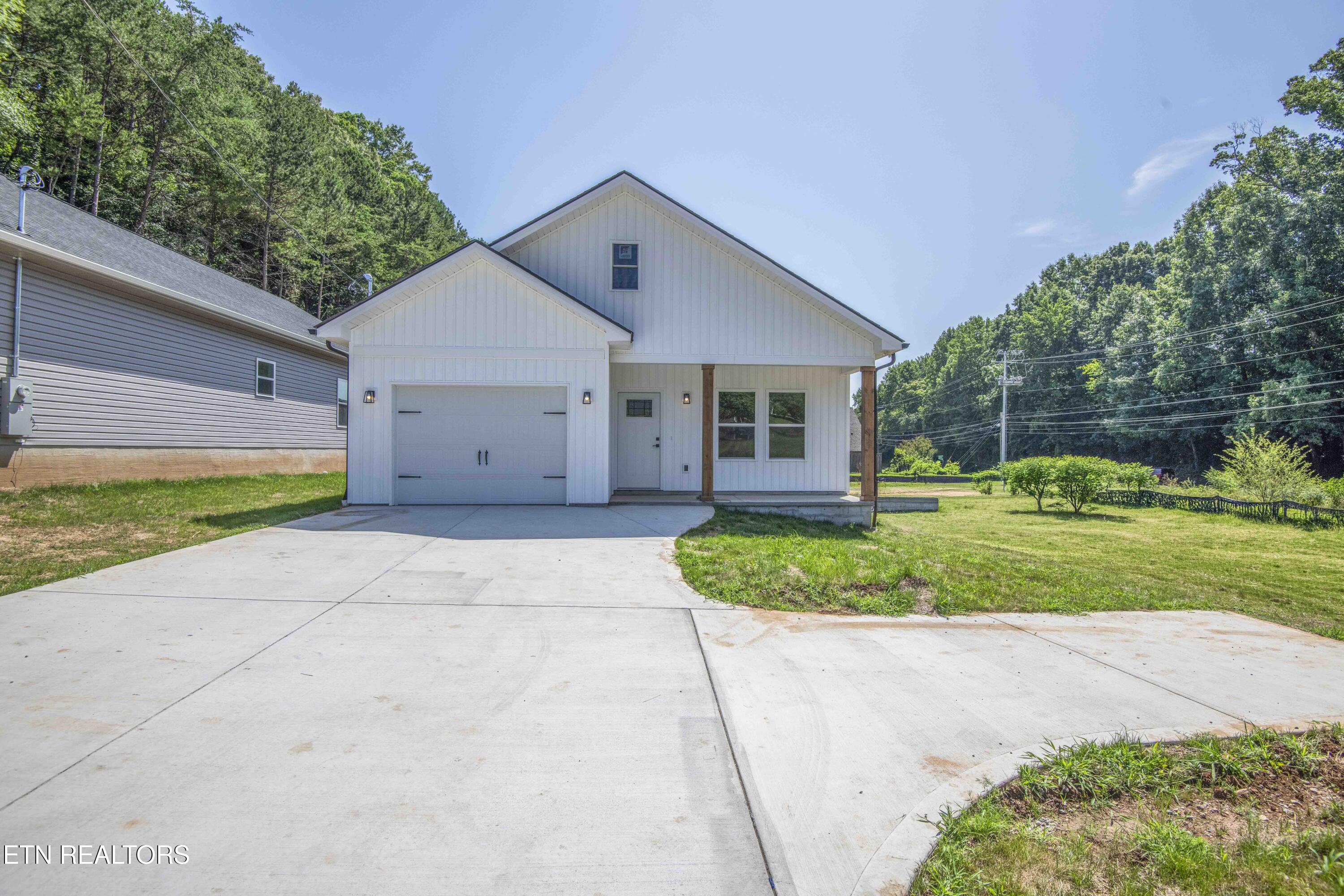 2004 Woods-smith Road Knoxville TN 37921