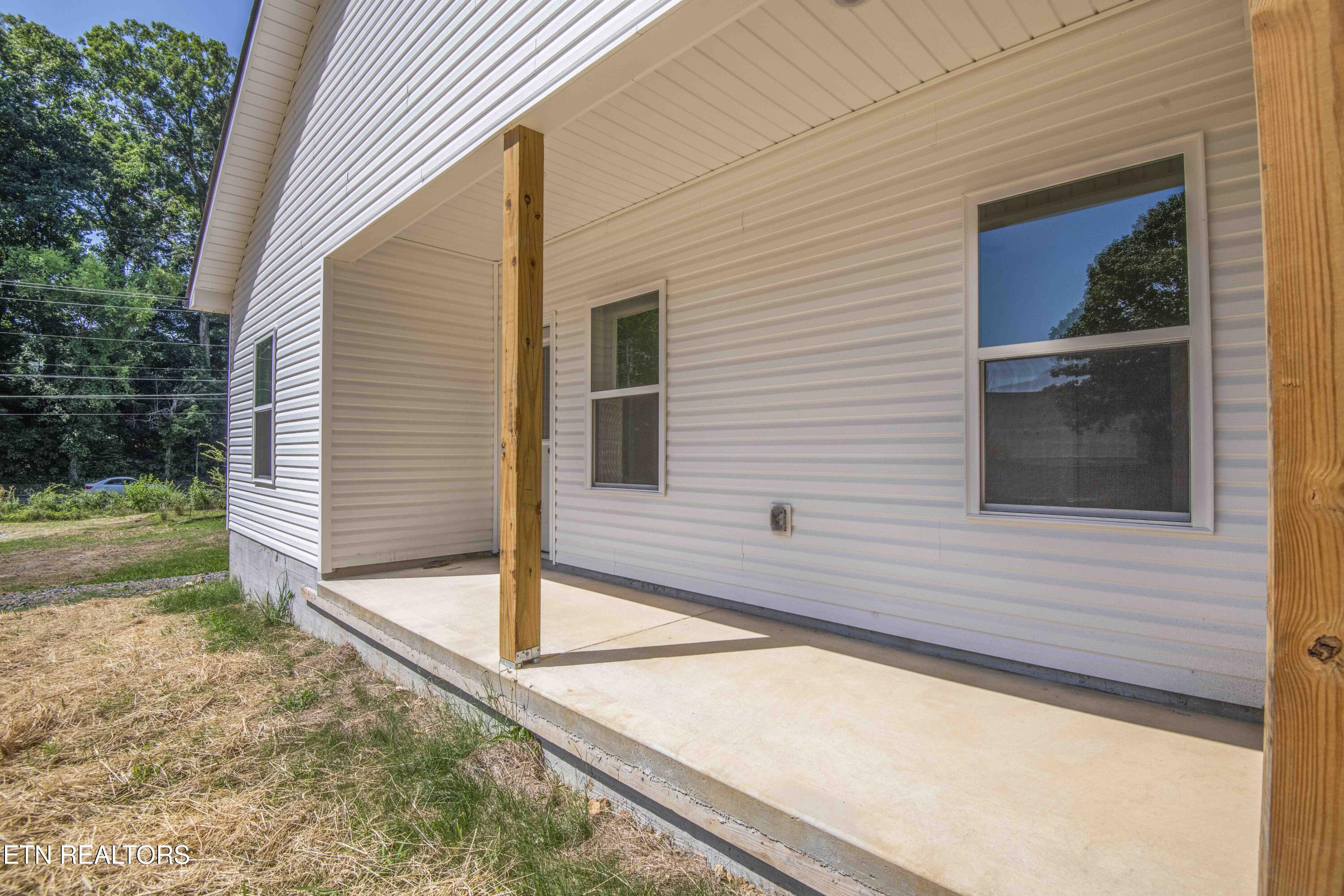2004 Woods-smith Road Knoxville TN 37921