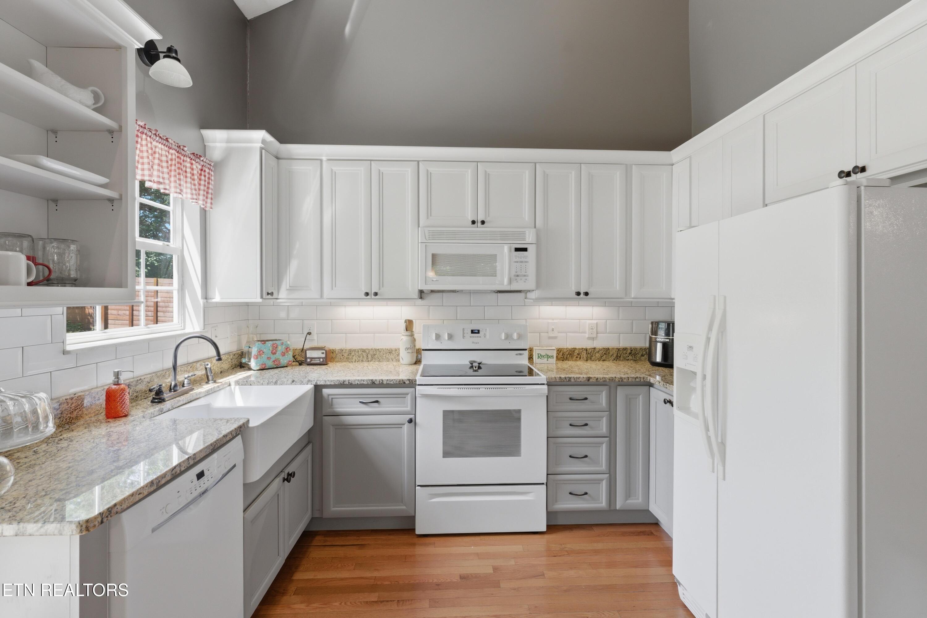 1129 Edenbridge Way Knoxville TN 37923
