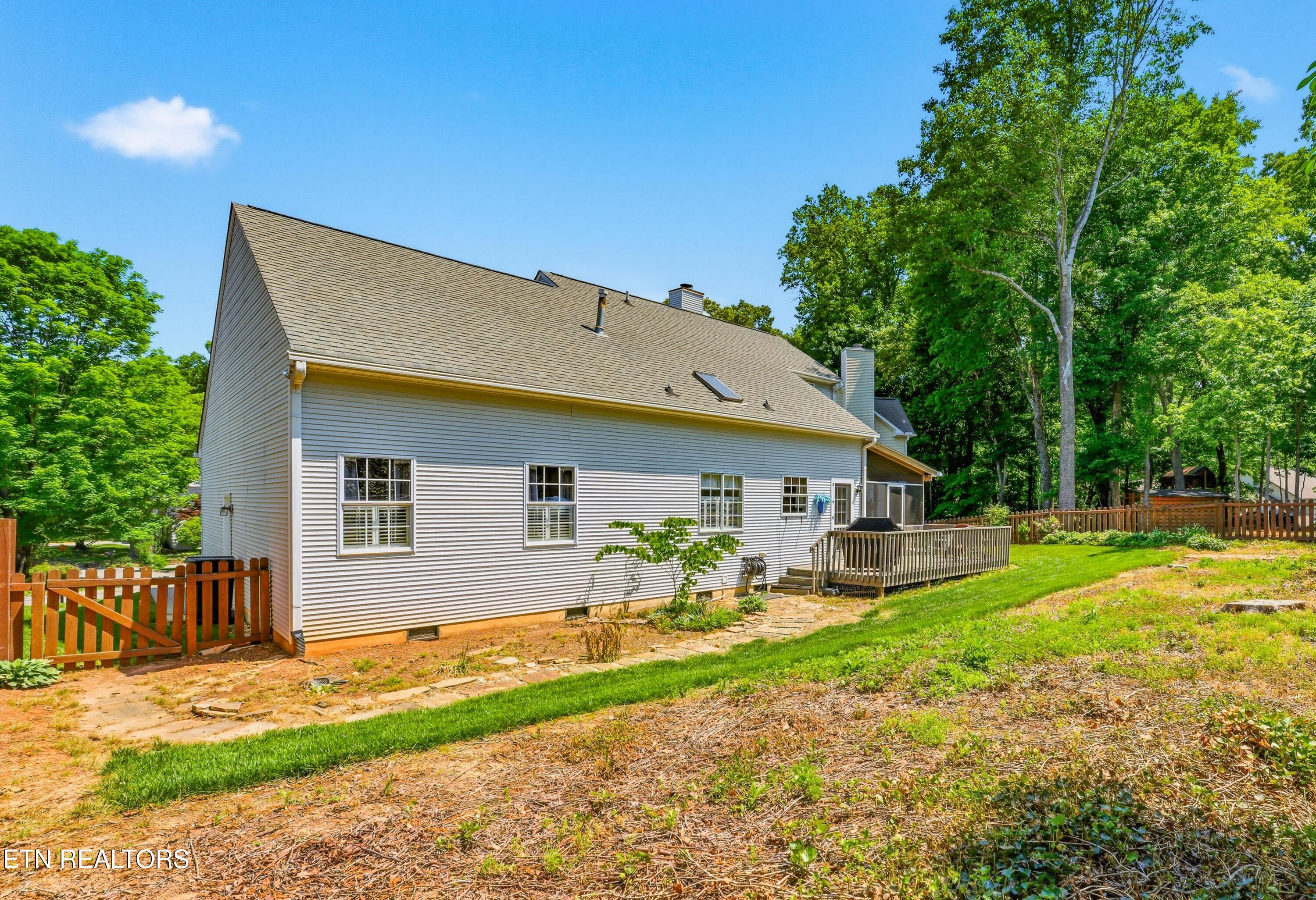 1129 Edenbridge Way Knoxville TN 37923