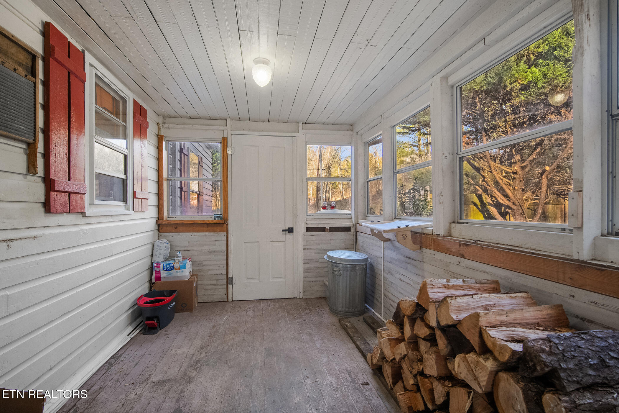 1355 Jackson Hollow Road Mosheim TN 37818
