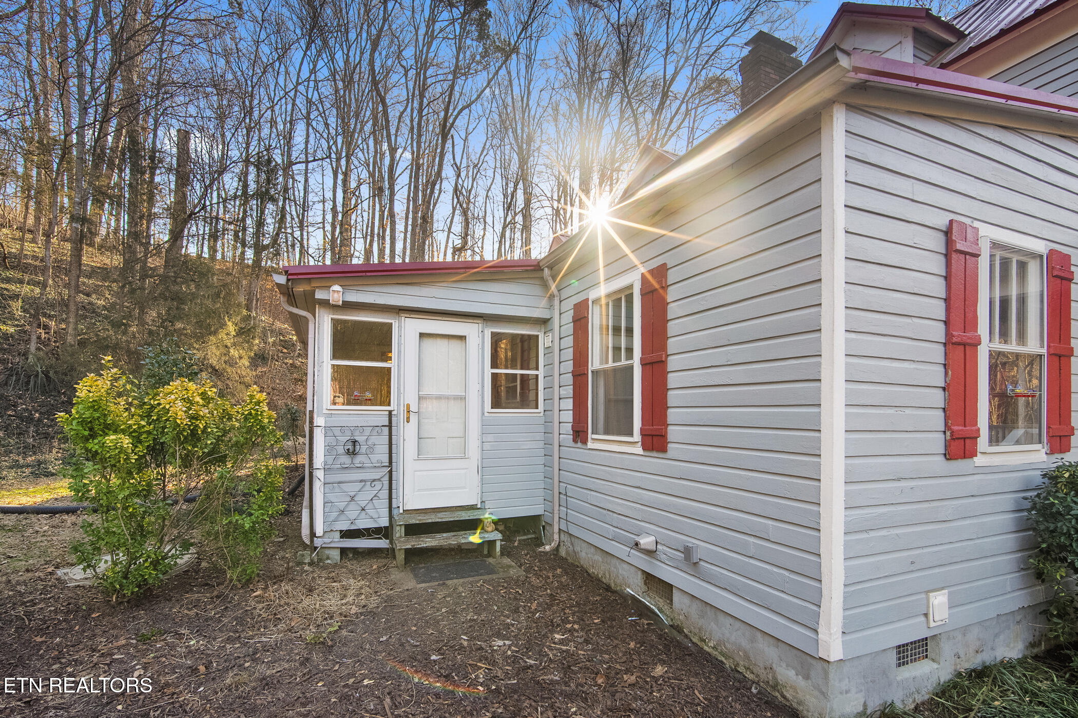 1355 Jackson Hollow Road Mosheim TN 37818