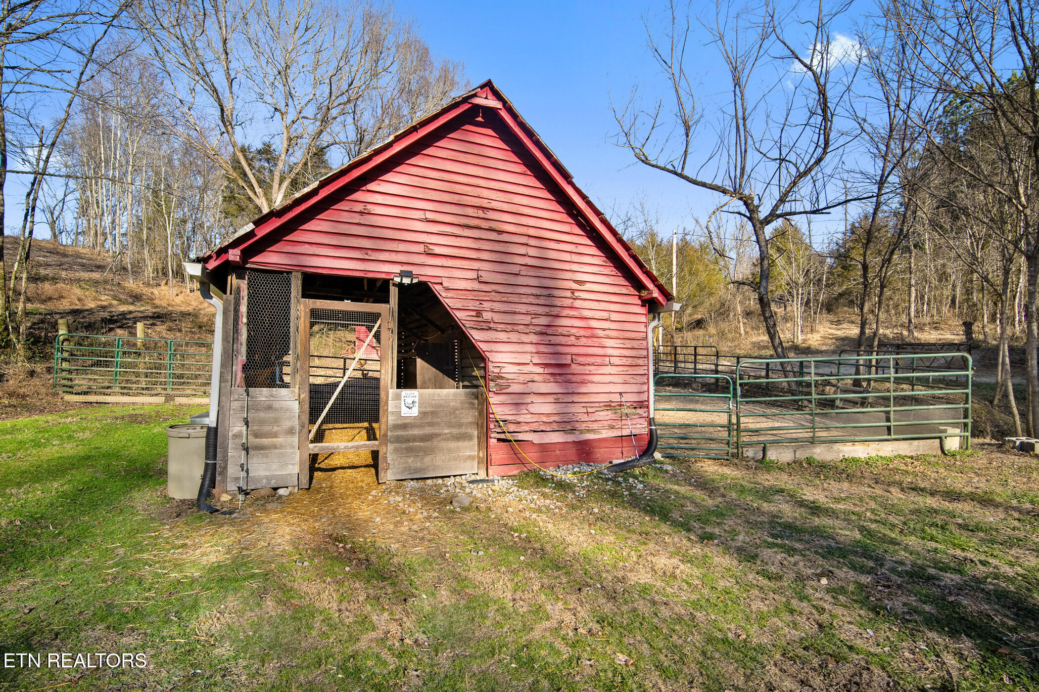 1355 Jackson Hollow Road Mosheim TN 37818