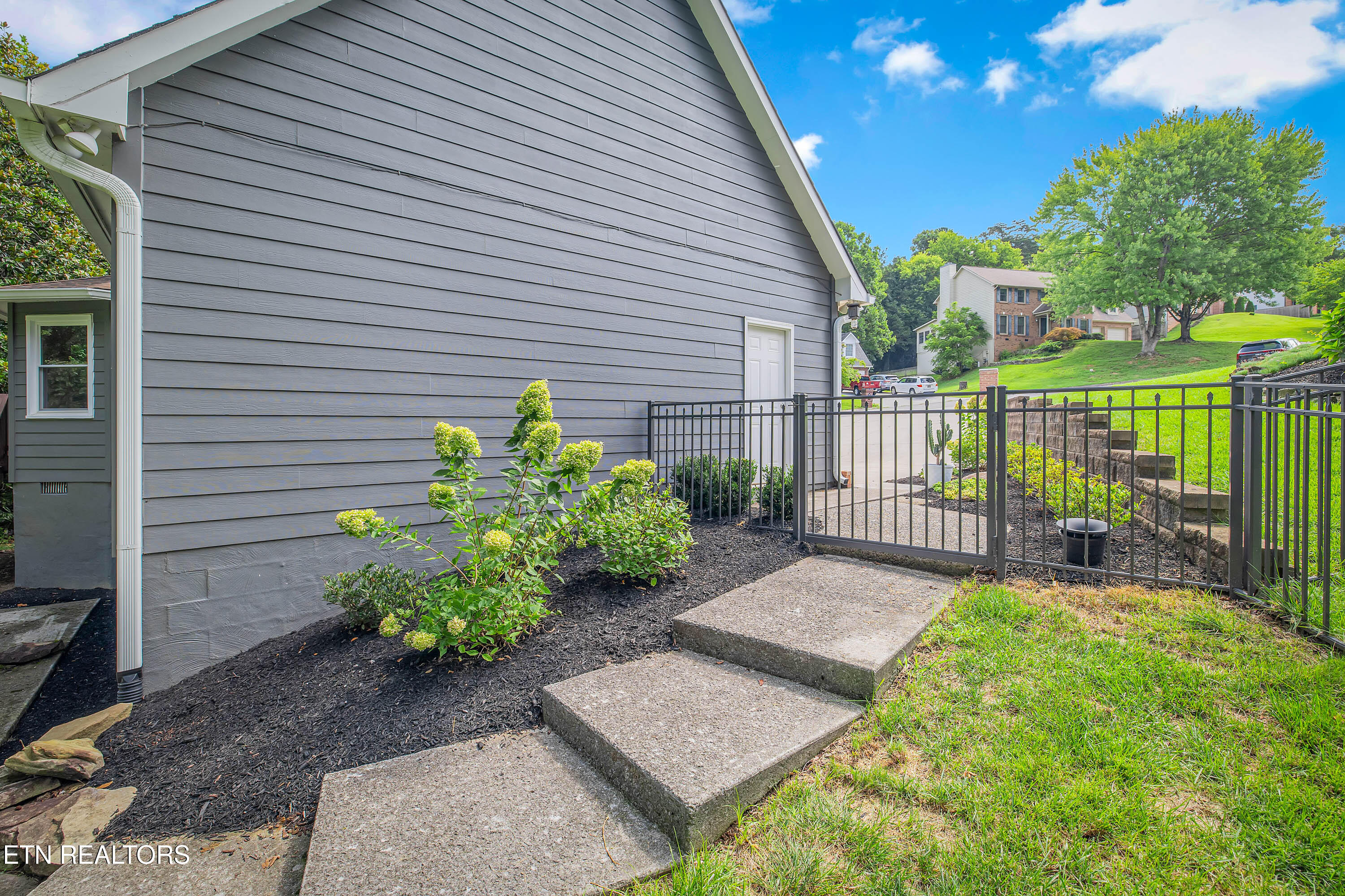1301 Shadybrook Cove Lane Knoxville TN 37922