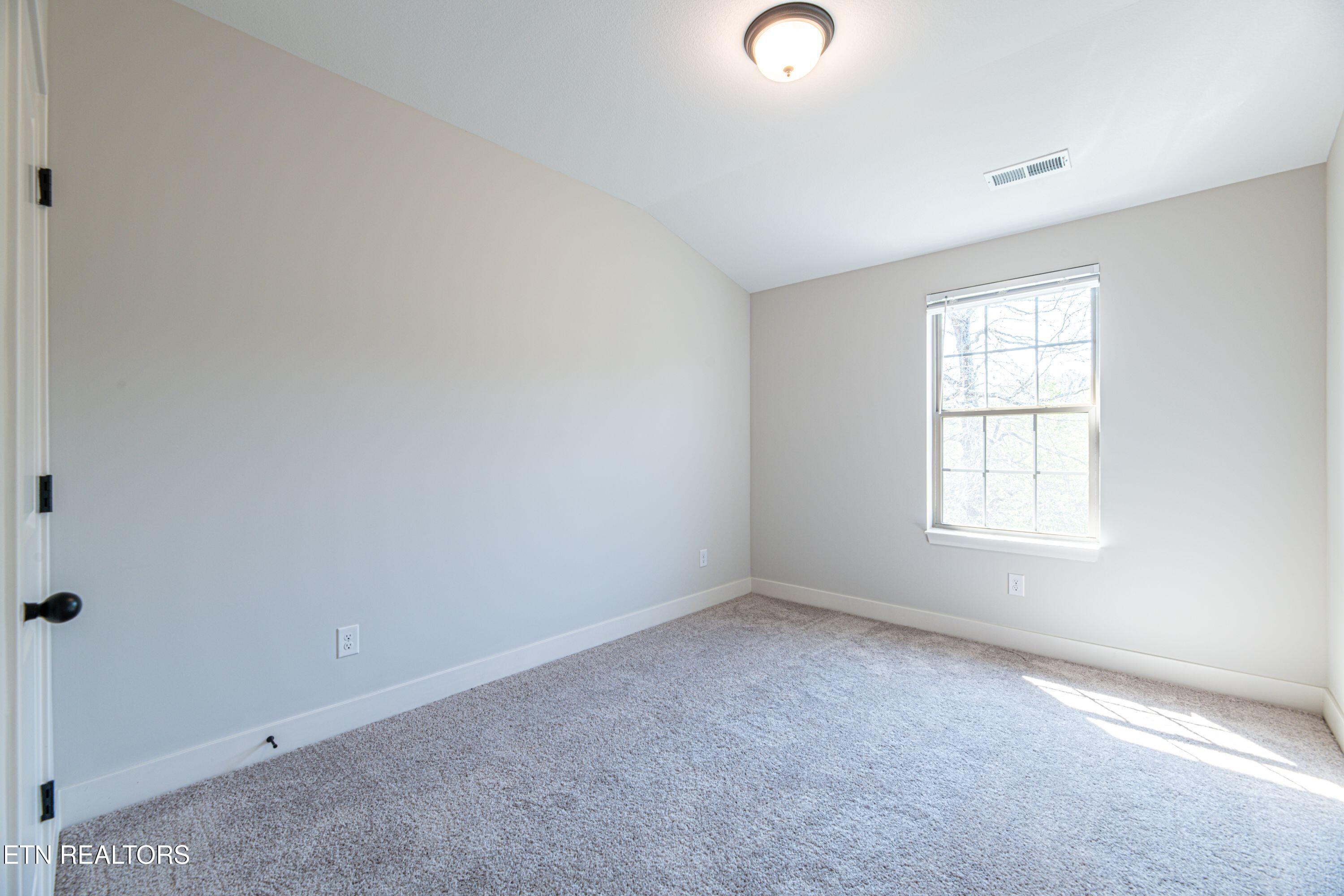 8990 Keenberg Lane Knoxville TN 37931