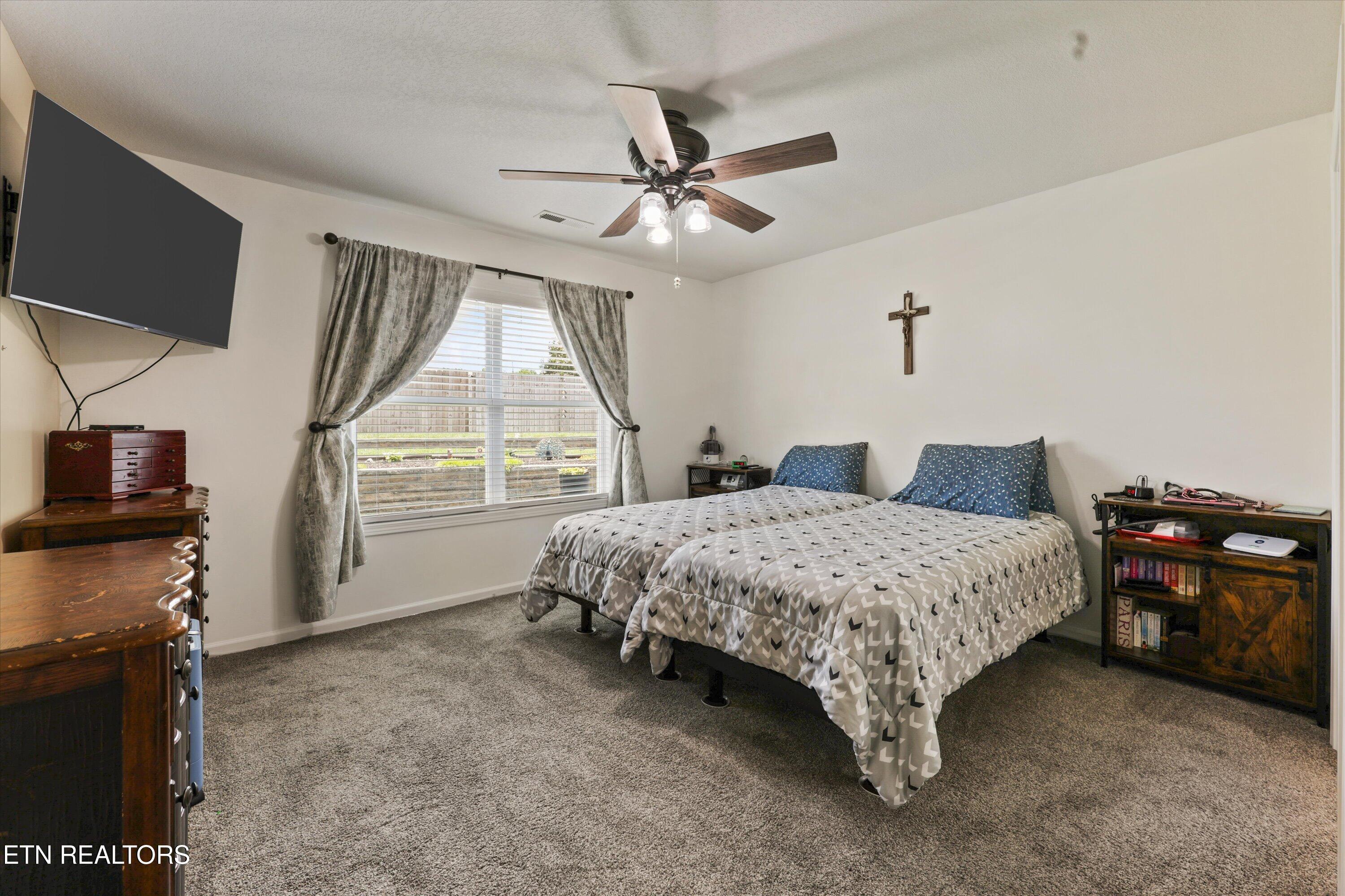 126 Hartfield Lane Loudon TN 37774