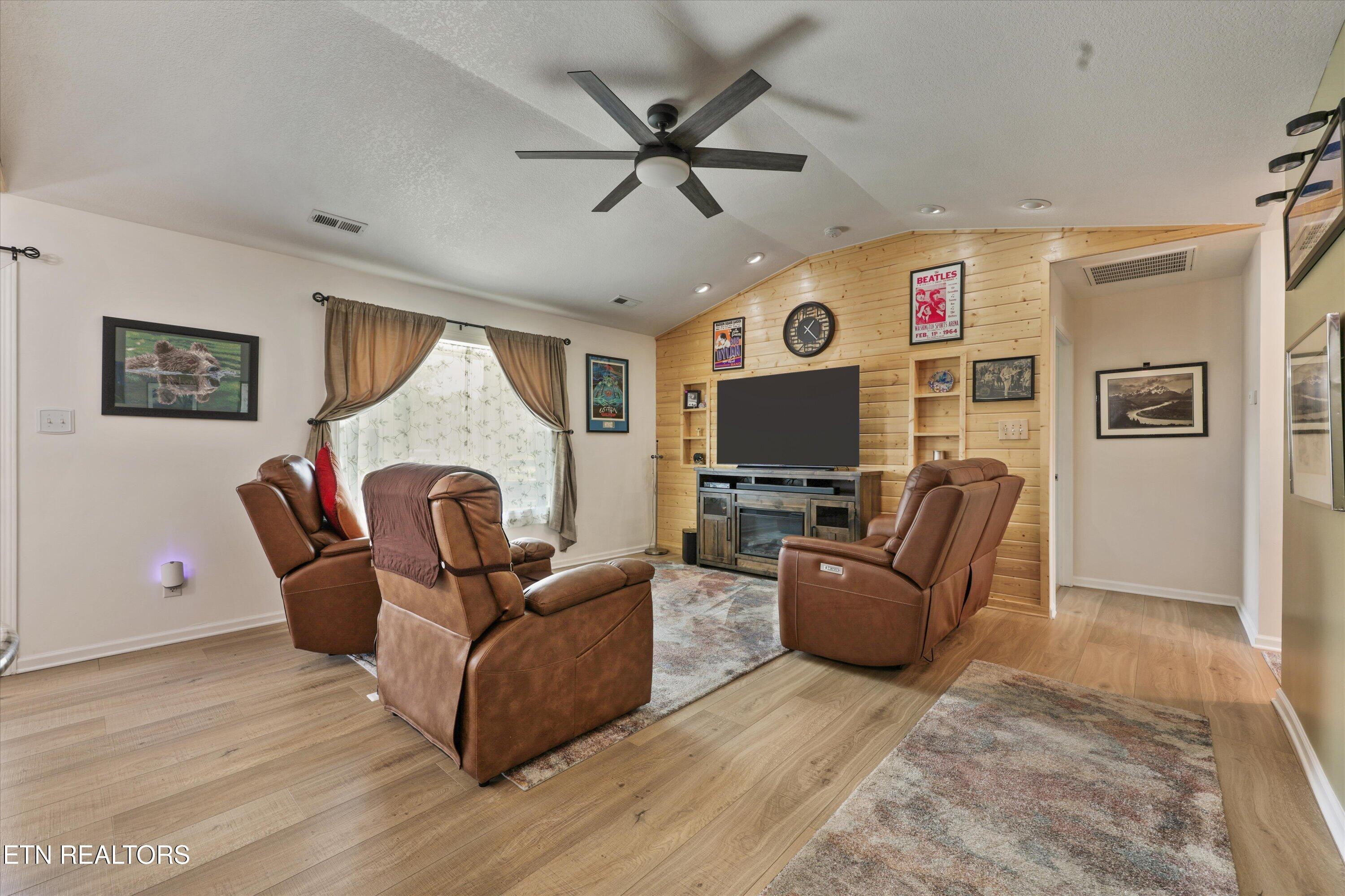126 Hartfield Lane Loudon TN 37774