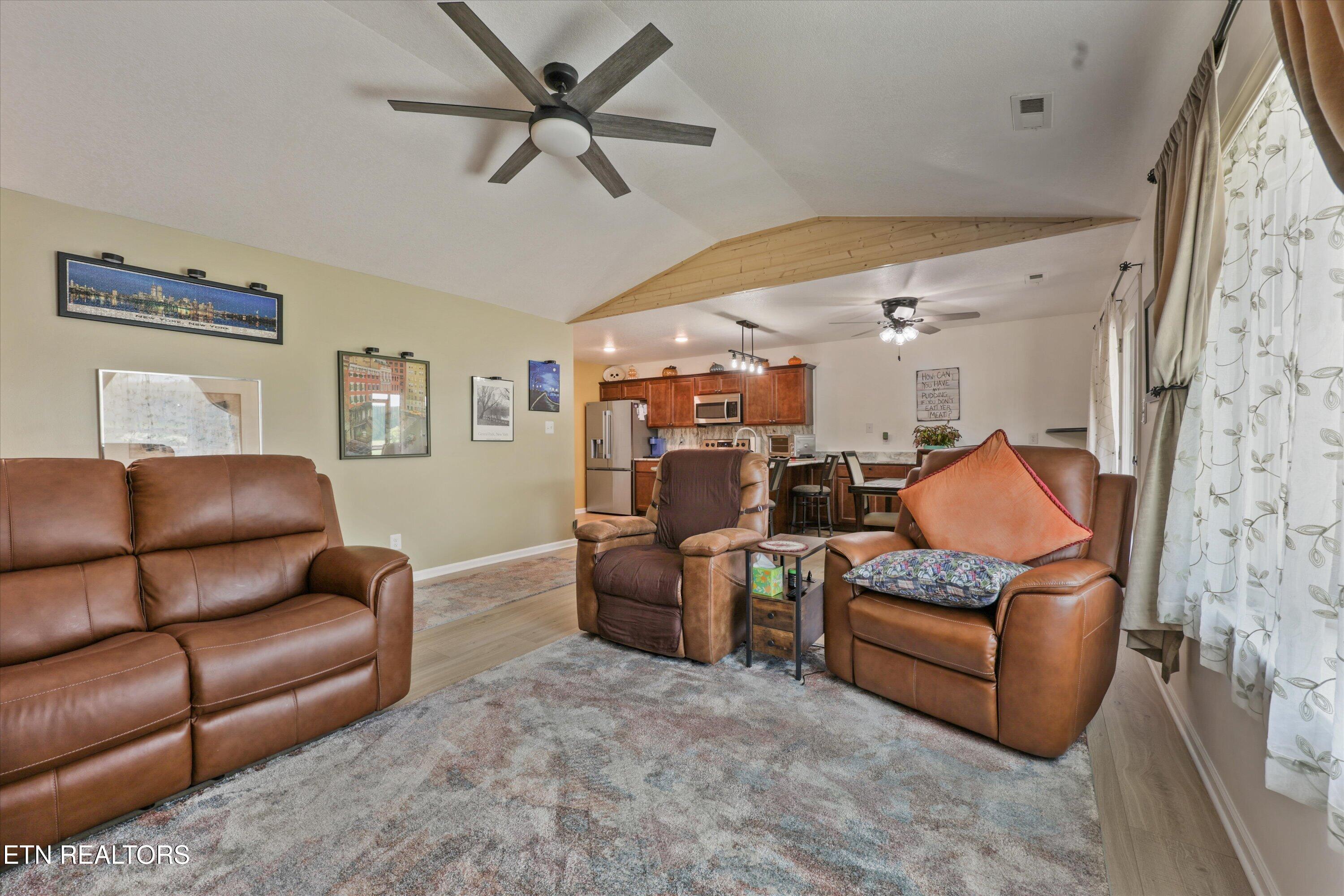 126 Hartfield Lane Loudon TN 37774