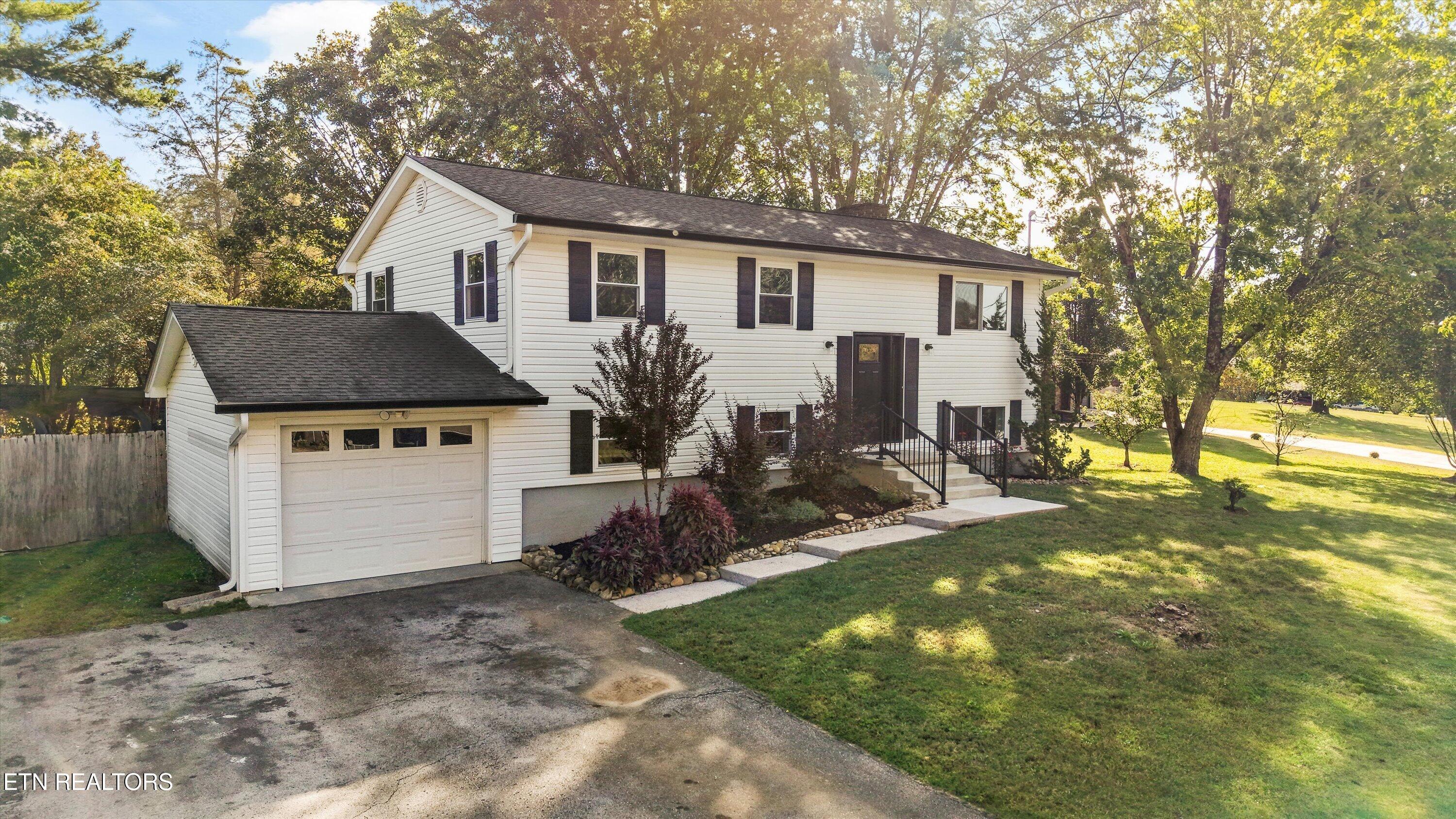 712 Owl Hollow Road Knoxville TN 37923