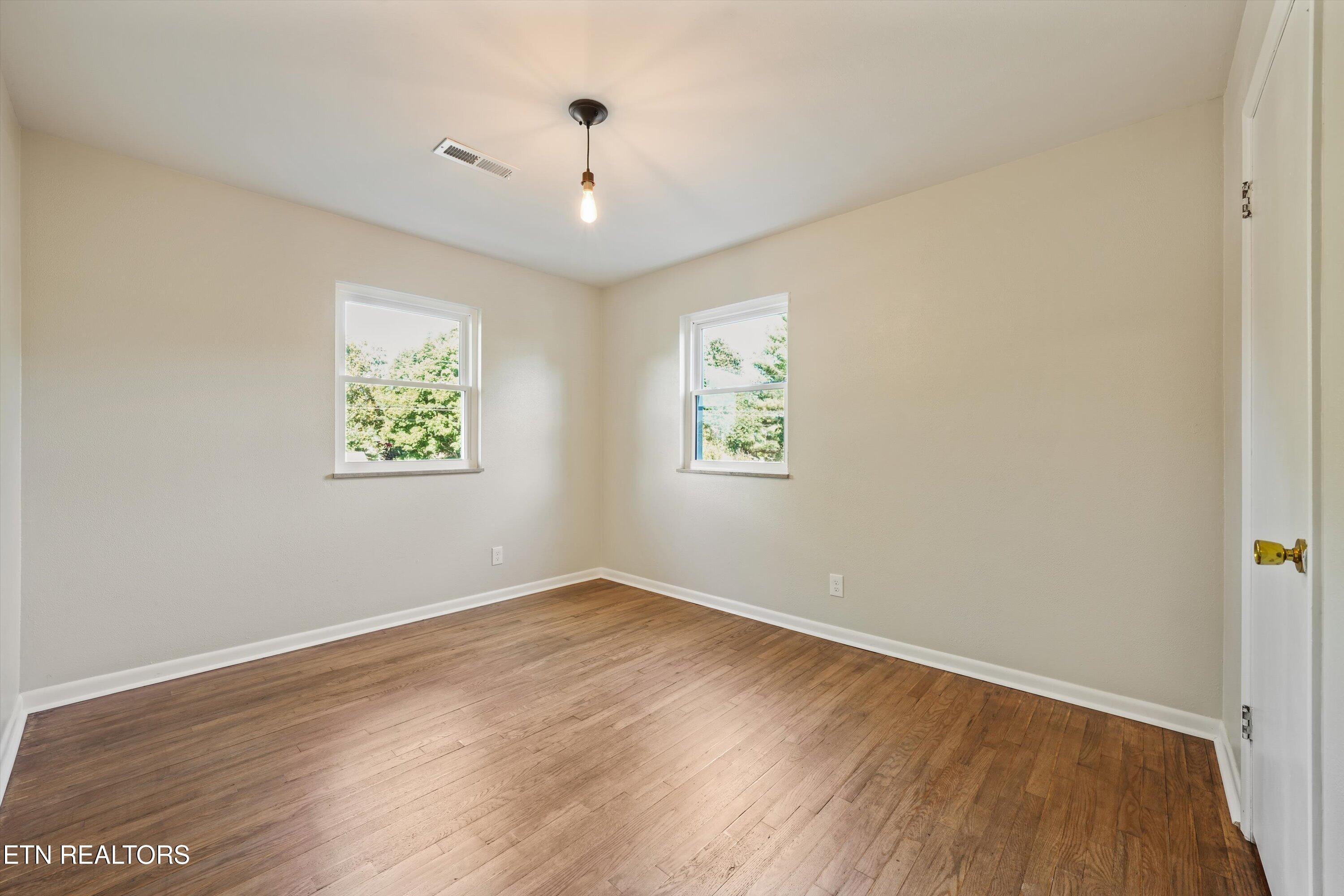712 Owl Hollow Road Knoxville TN 37923
