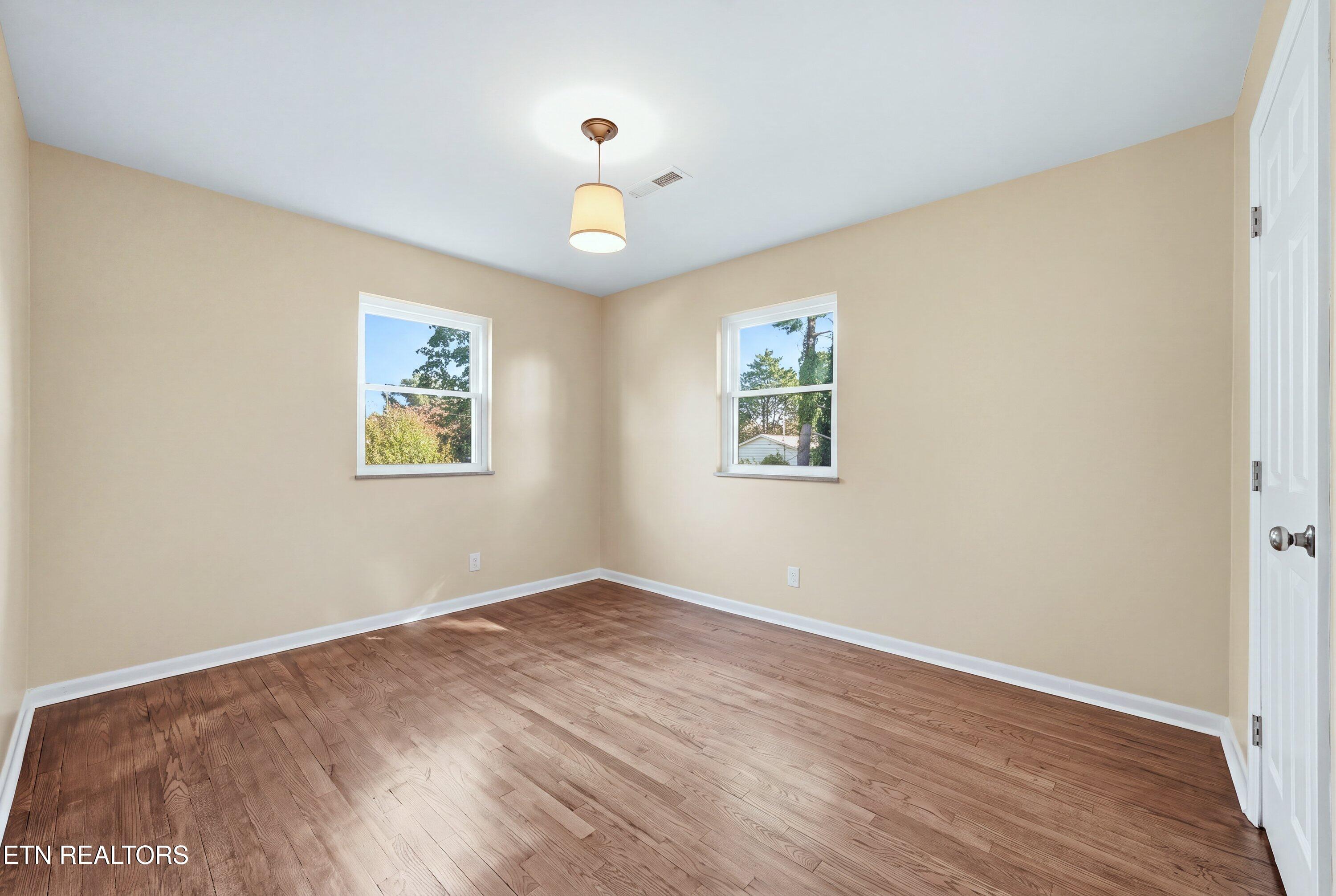 712 Owl Hollow Road Knoxville TN 37923