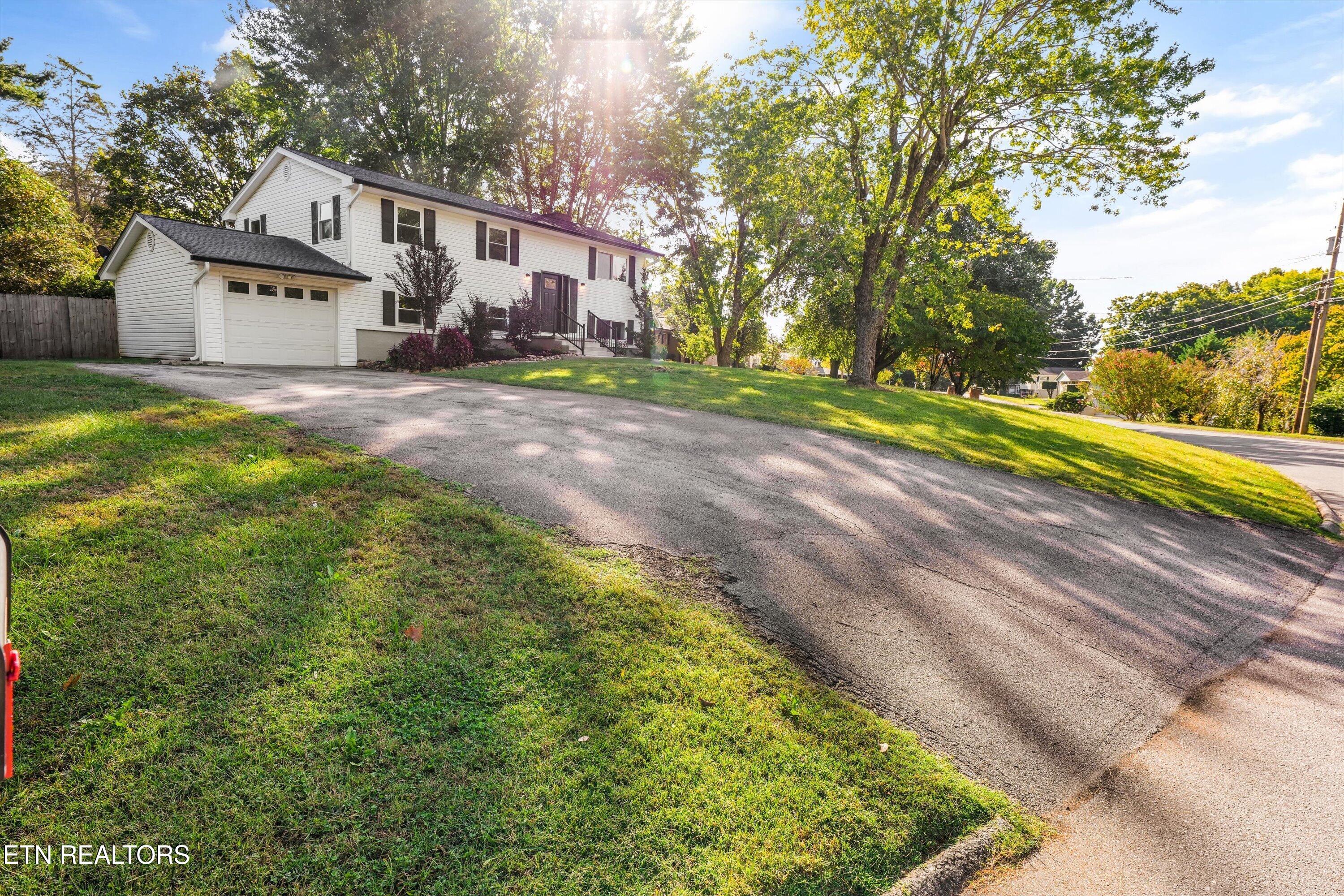 712 Owl Hollow Road Knoxville TN 37923