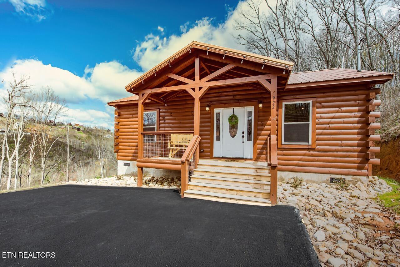 921,22,27 Statham Way Gatlinburg TN 37738