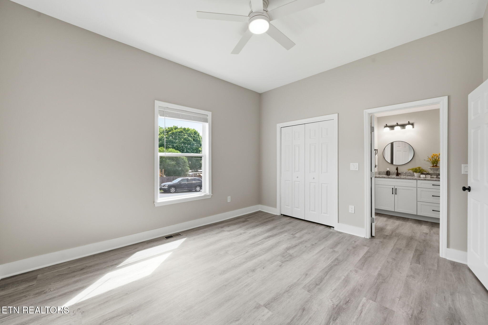 210 E 1st Avenue Lenoir City TN 37771
