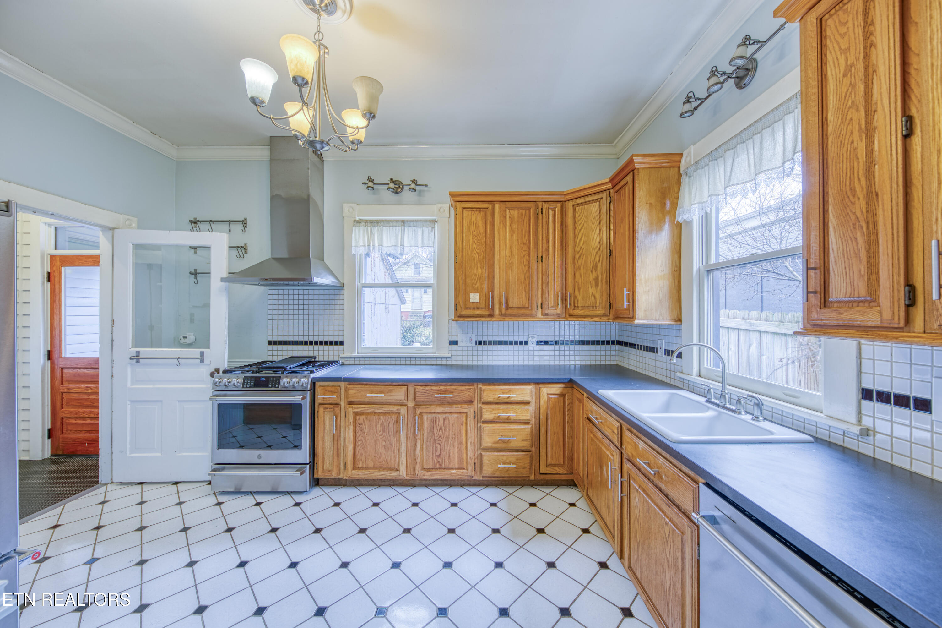 703 Luttrell Street Knoxville TN 37917