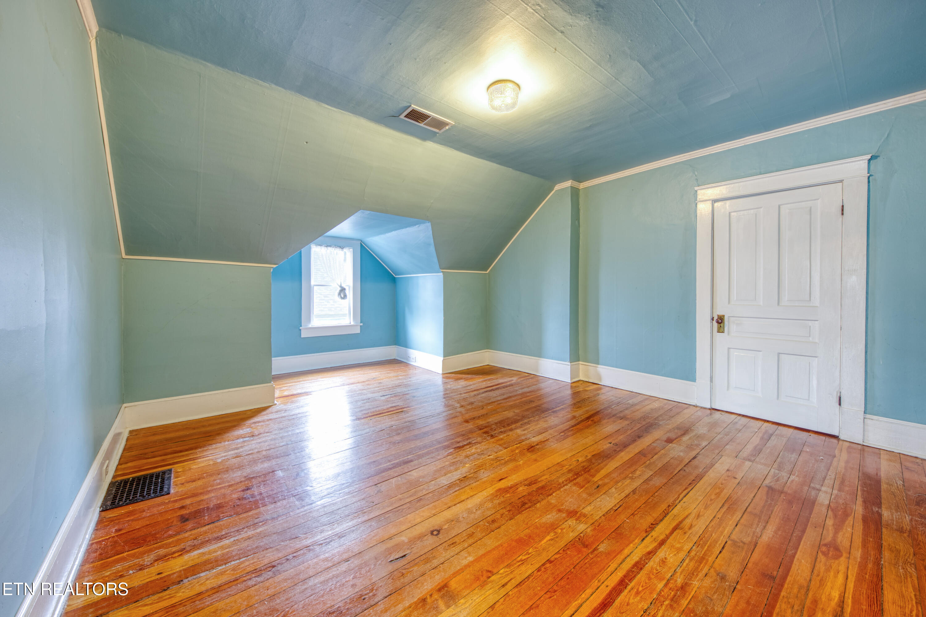 703 Luttrell Street Knoxville TN 37917