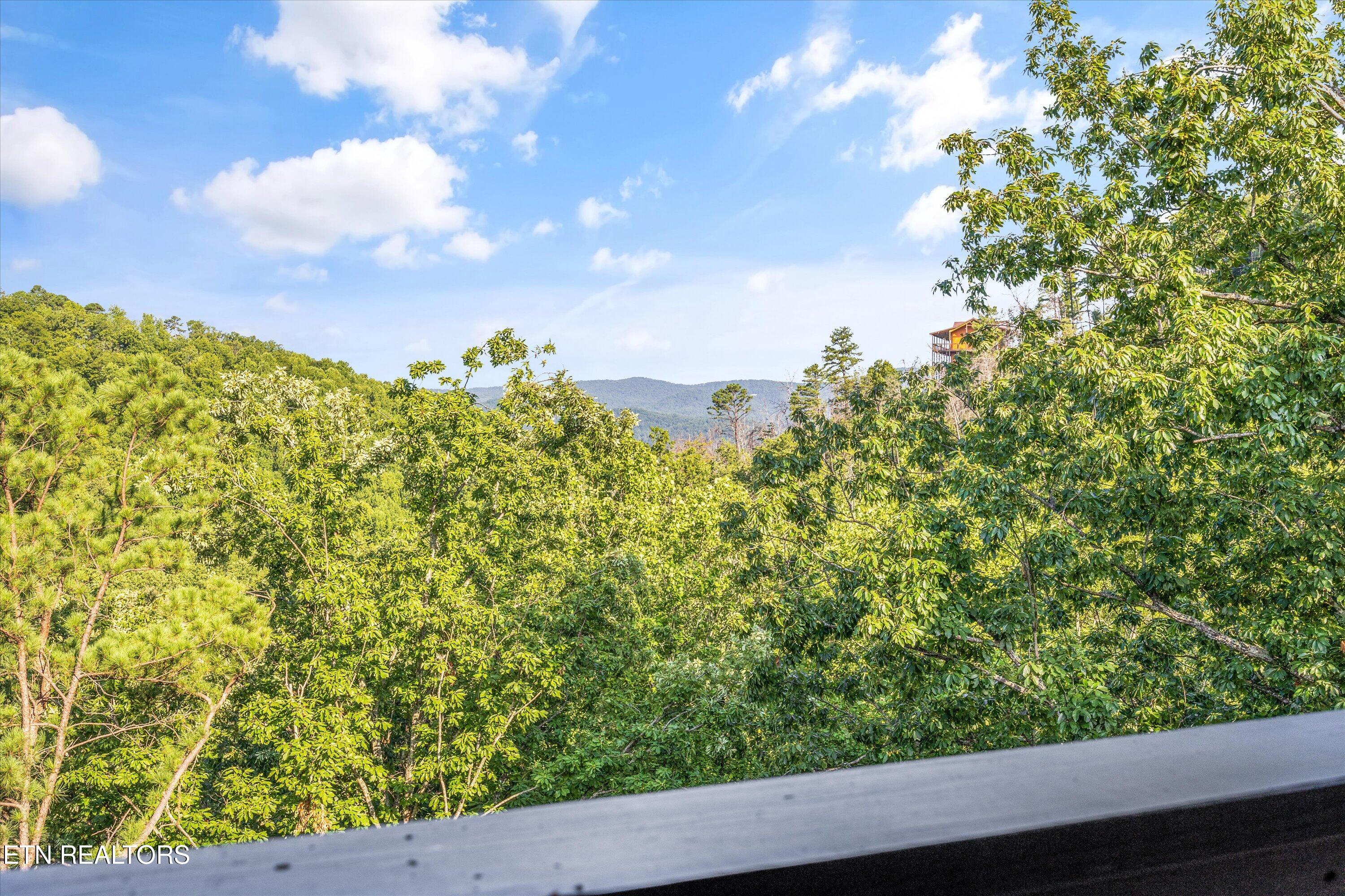 3414 Sugar Maple Loop Road Sevierville TN 37862