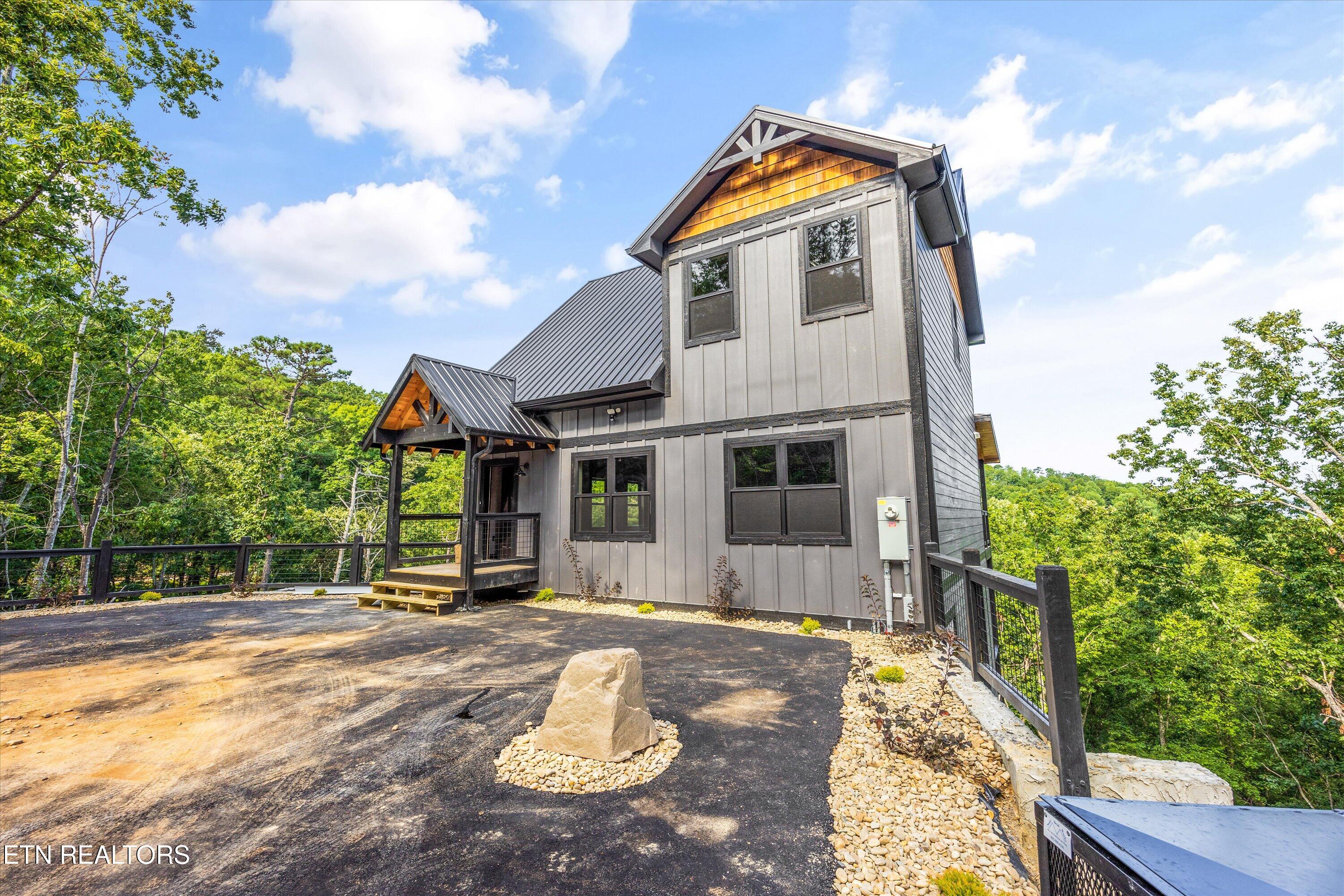 3414 Sugar Maple Loop Road Sevierville TN 37862