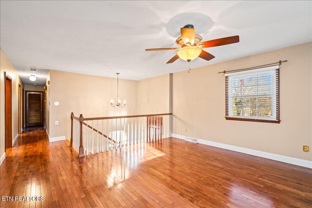 301 Wheeler Lane Lafollette TN 37766