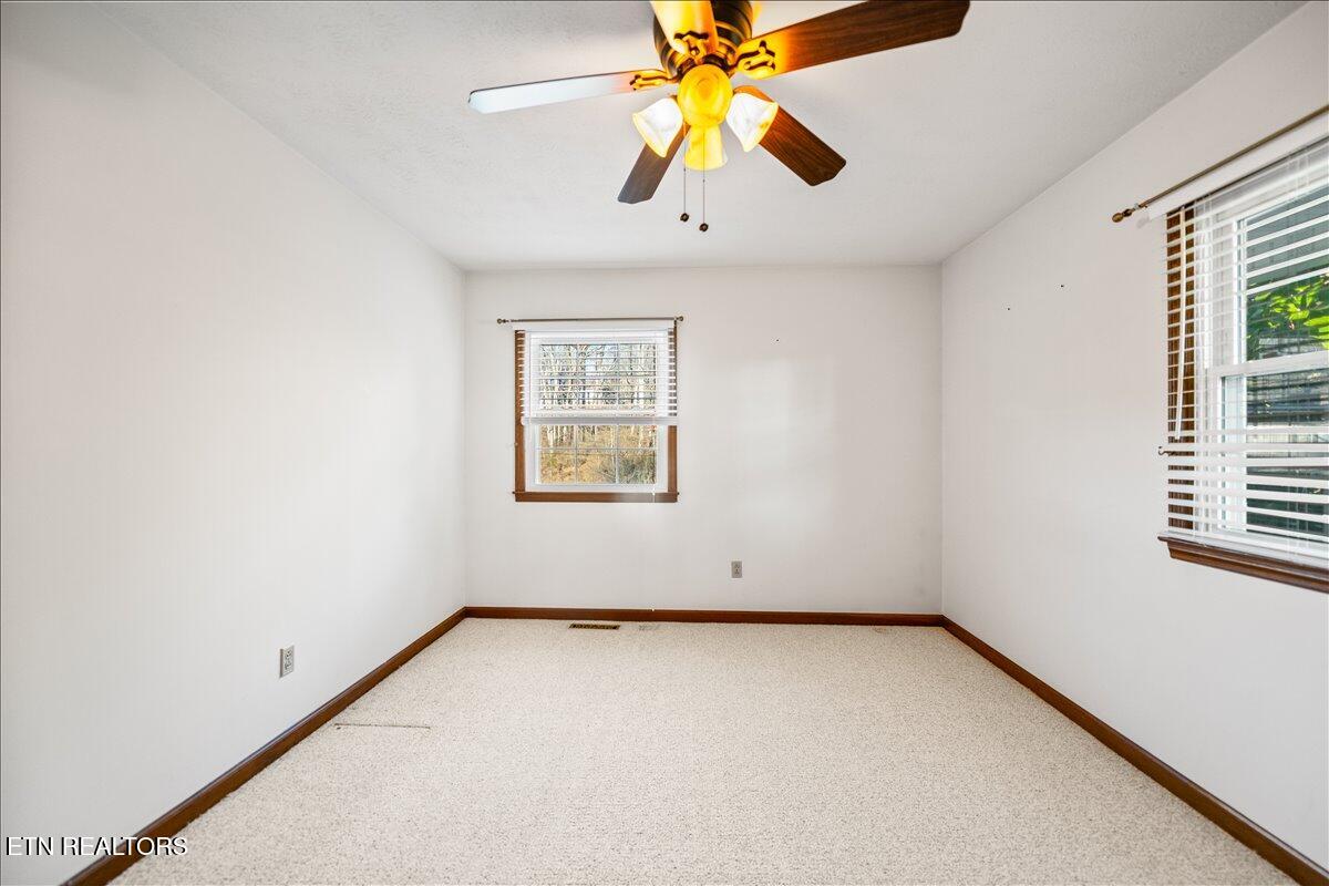 301 Wheeler Lane Lafollette TN 37766