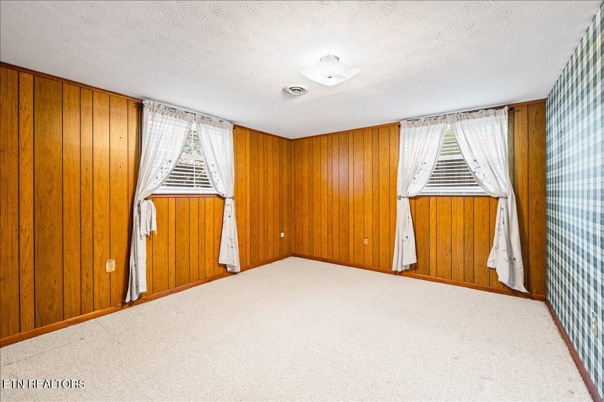 301 Wheeler Lane Lafollette TN 37766