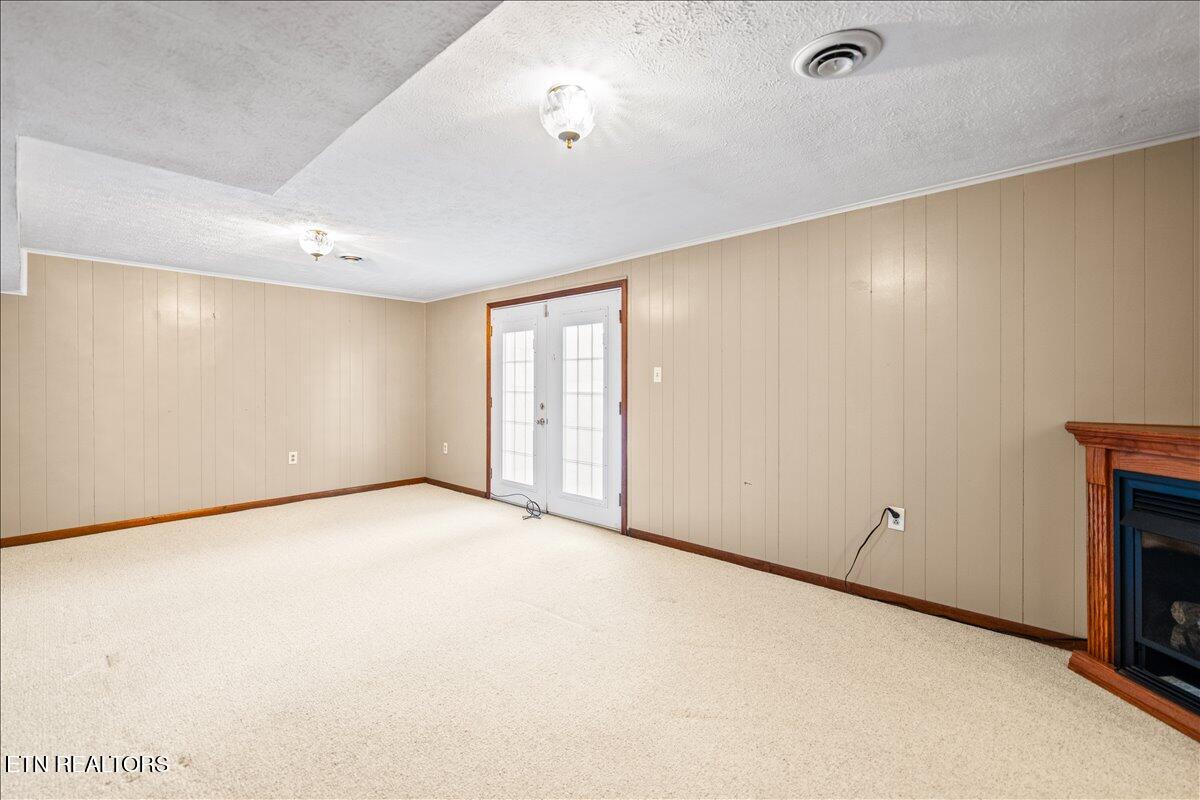 301 Wheeler Lane Lafollette TN 37766