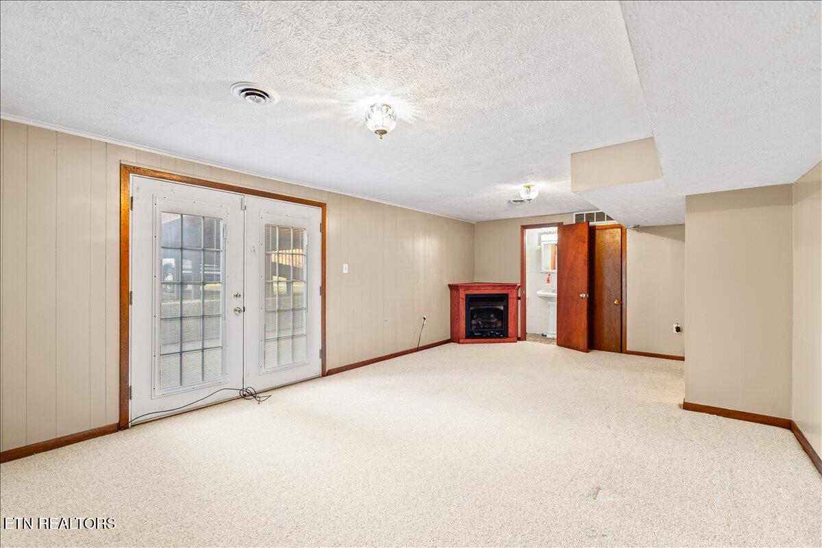 301 Wheeler Lane Lafollette TN 37766
