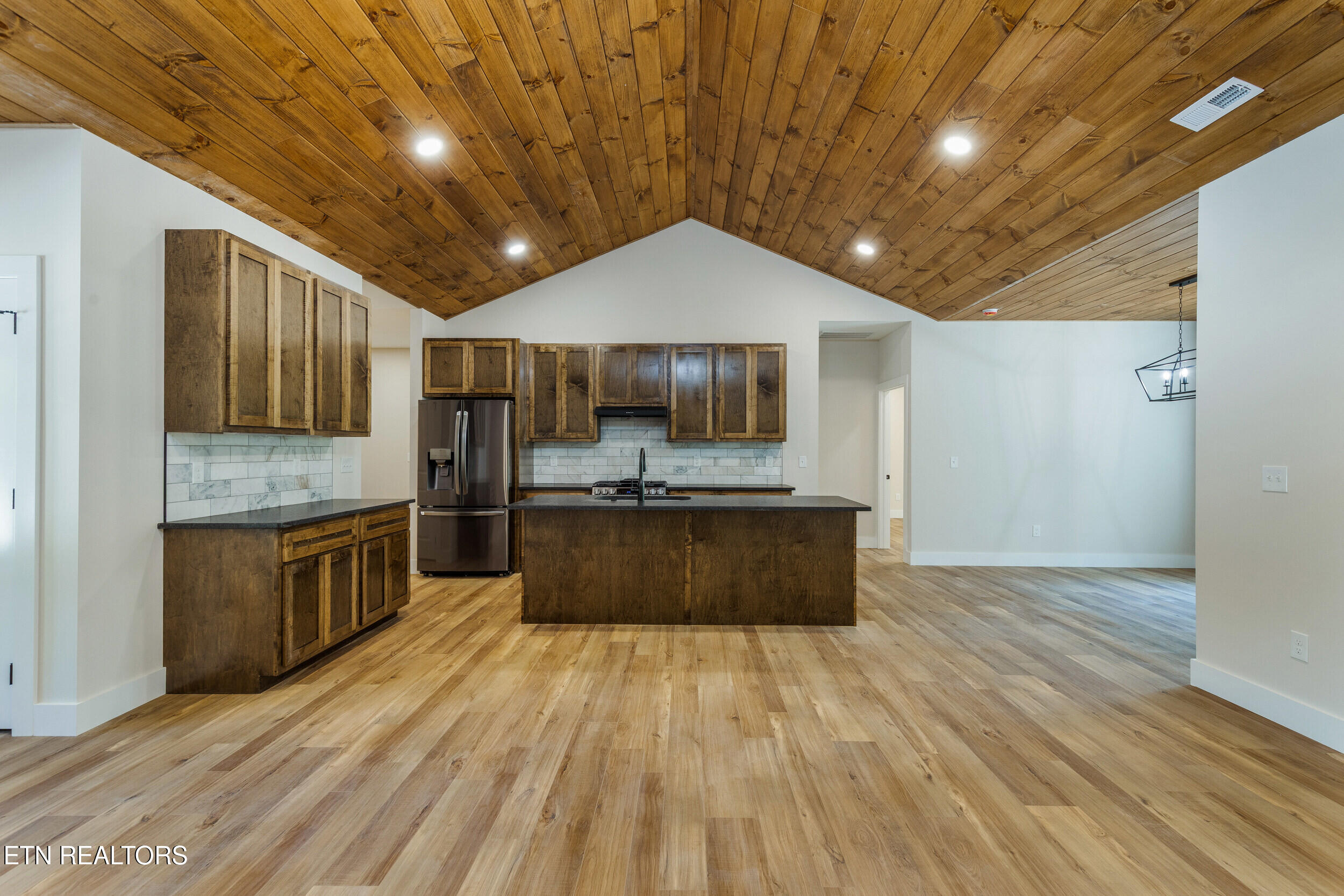 201 Chatuga Way Loudon TN 37774