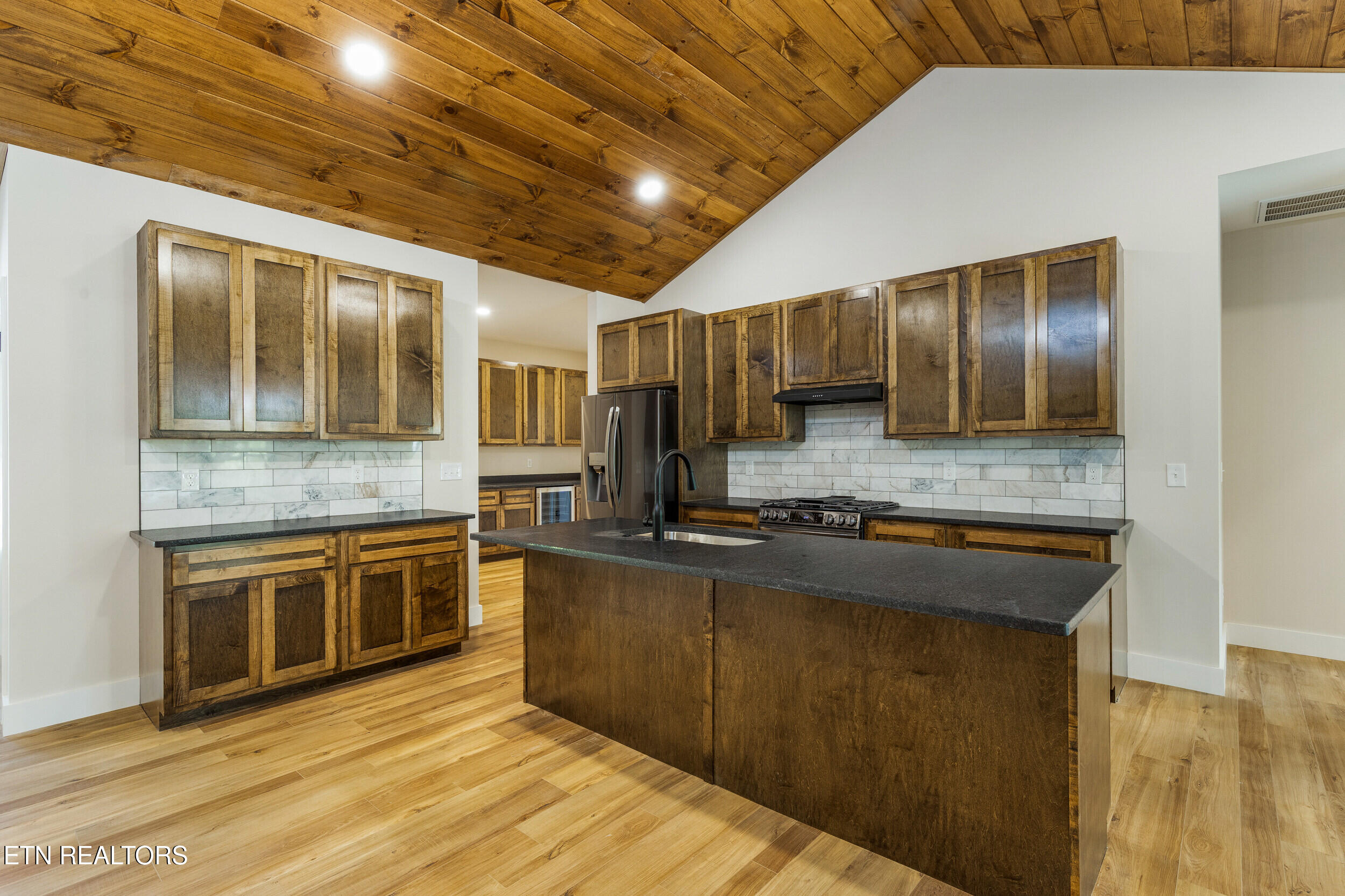 201 Chatuga Way Loudon TN 37774