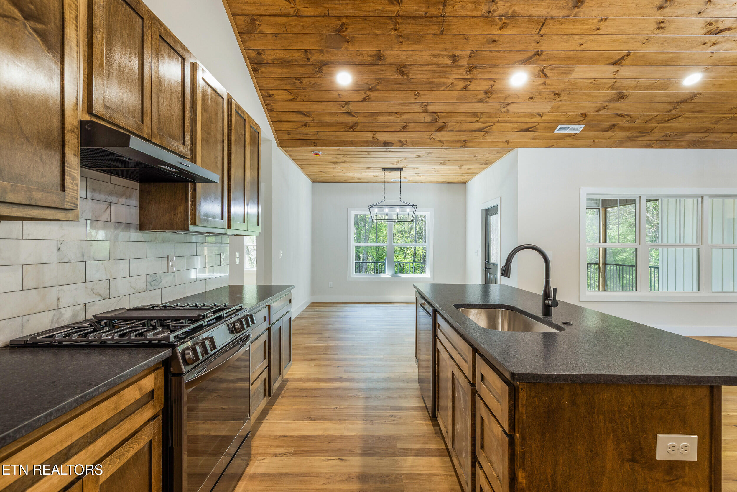 201 Chatuga Way Loudon TN 37774